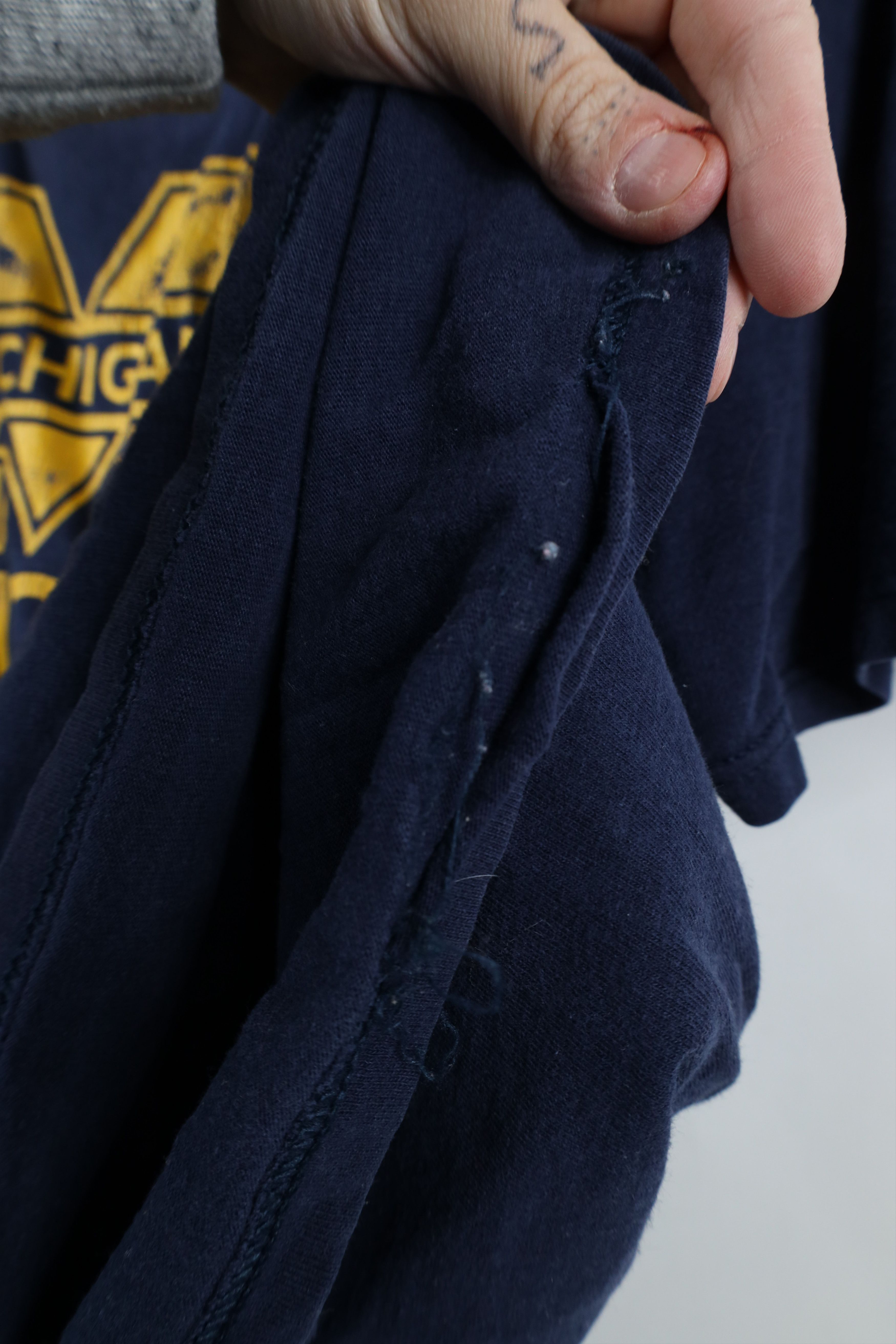 Vintage Vintage Champs University of Michigan Football T-Shirt Size US L / EU 52-54 / 3 - 7 Thumbnail