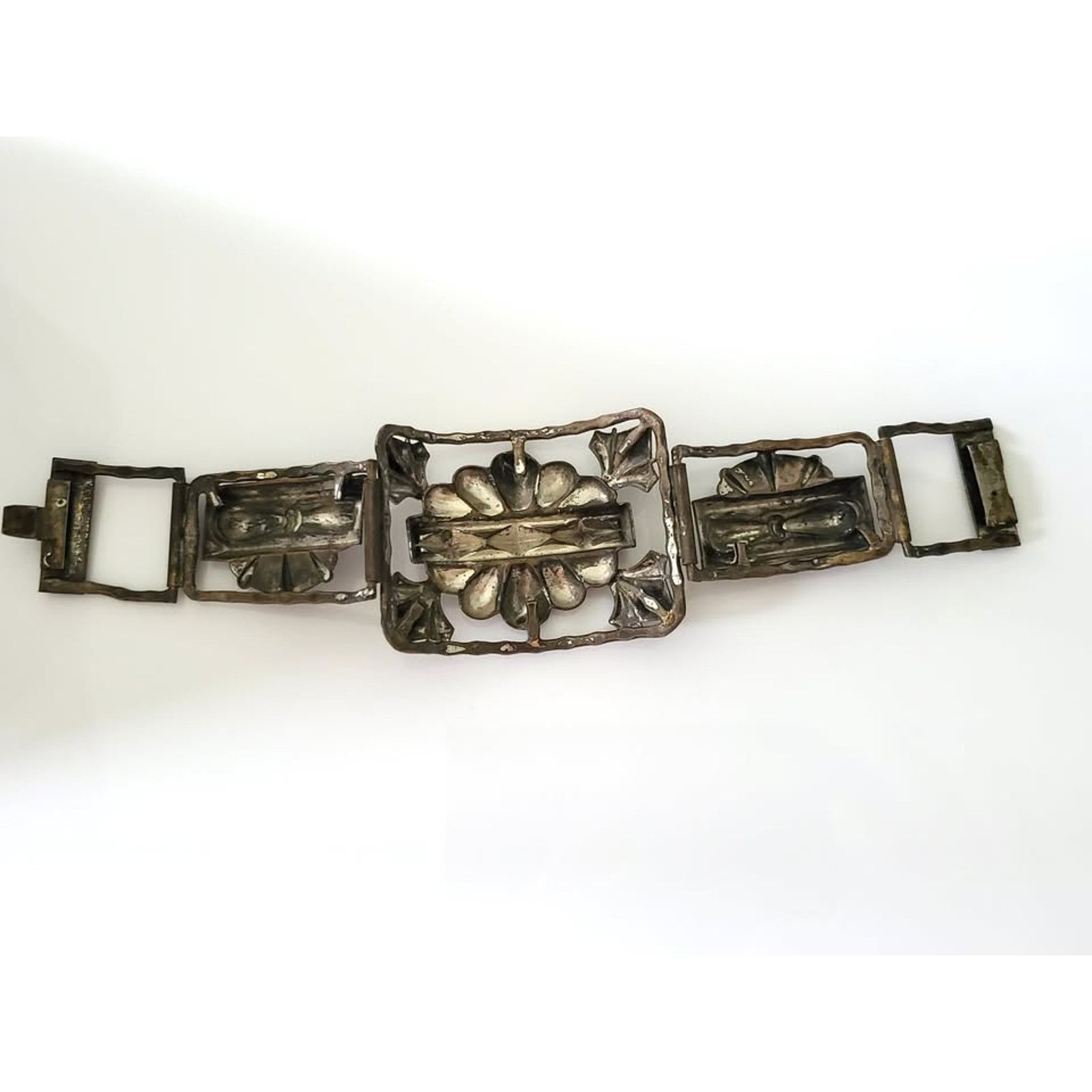 Other Beautiful Vintage Brass Metal Floral Bracelet Size ONE SIZE - 6 Thumbnail
