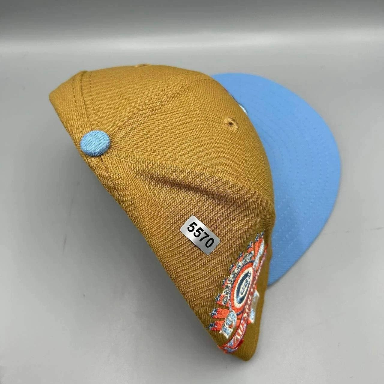 New Era Chicago Cubs Hat Men 7 3/8 Brown Blue MLB Fitted Cap Size ONE SIZE - 9 Thumbnail