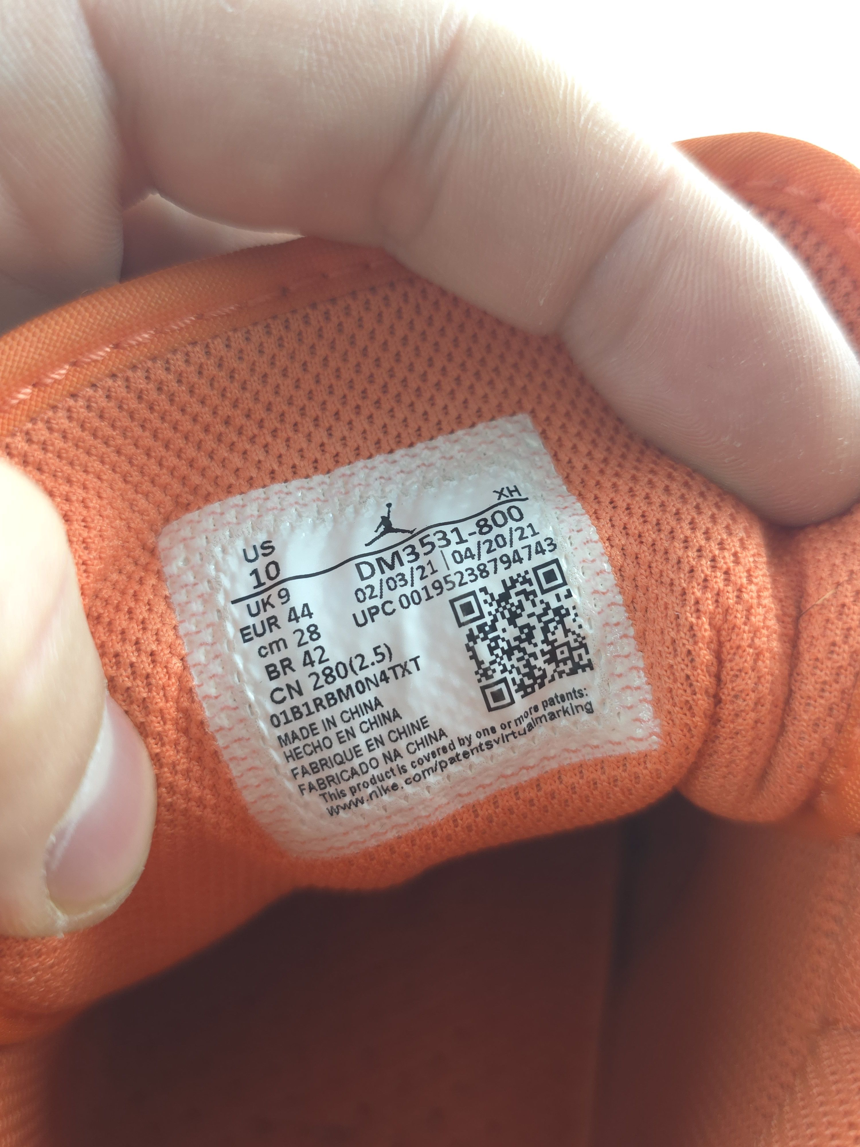 Jordan Brand Nike Jordan 1 Mid Metallic Orange Size US 11 / EU 44 - 14 Thumbnail