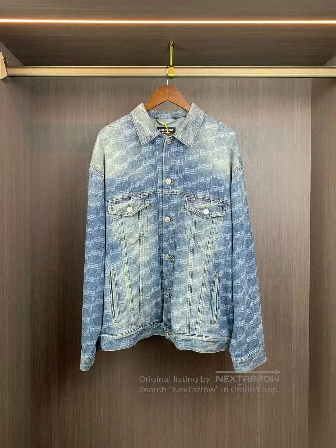 Balenciaga balenciaga all-over print denim jacket. Size US L / EU 52-54 / 3 - 1 Thumbnail