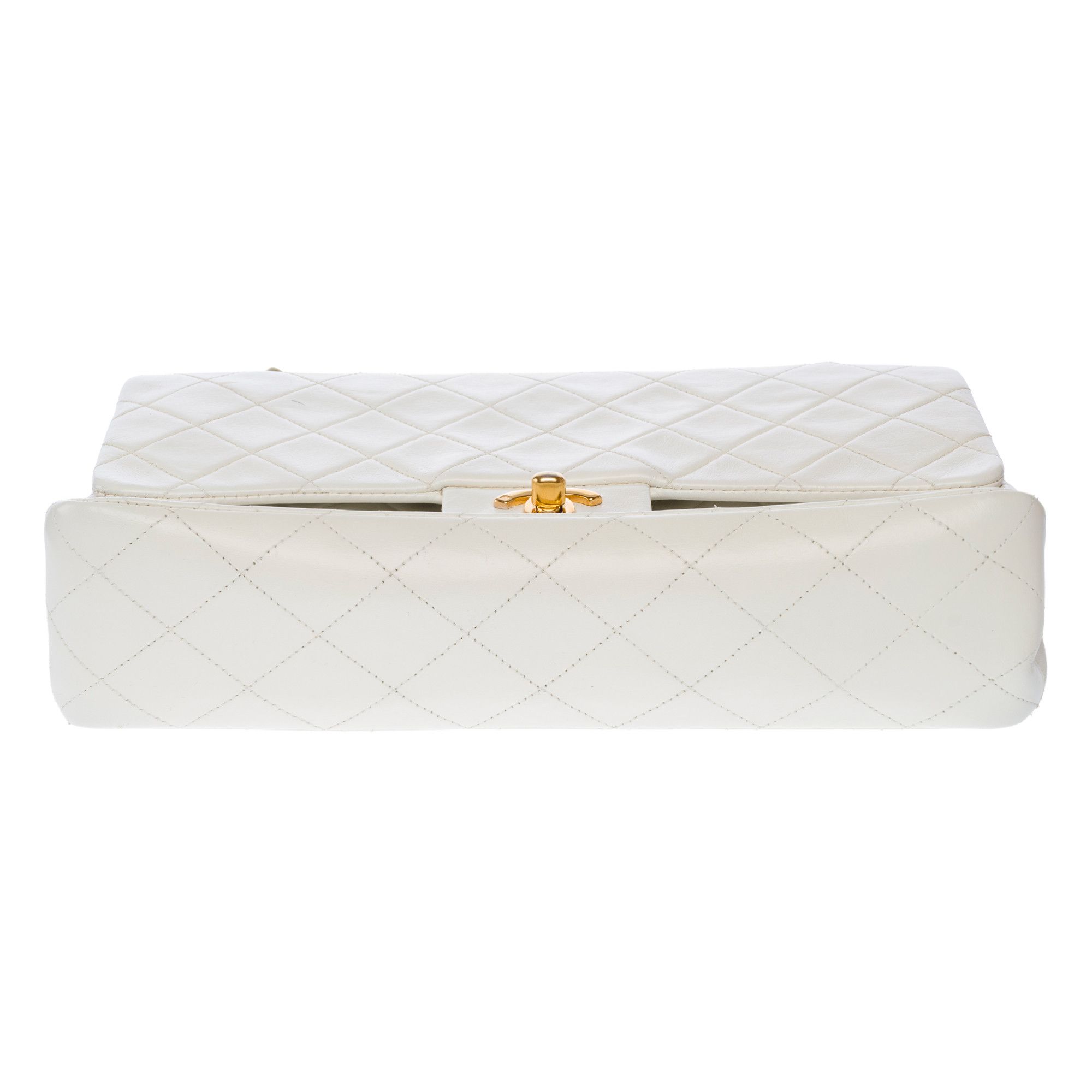 Chanel Chanel Timeless Classique in White Leather Size ONE SIZE - 10 Thumbnail
