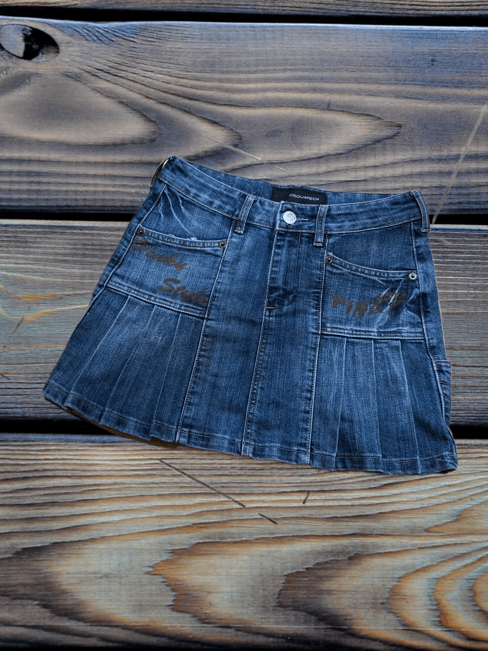 Dsquared2 90's Dsquared2 Mini Flared Denim Skirt Size 27" / US 4 / IT 40 - 1 Thumbnail
