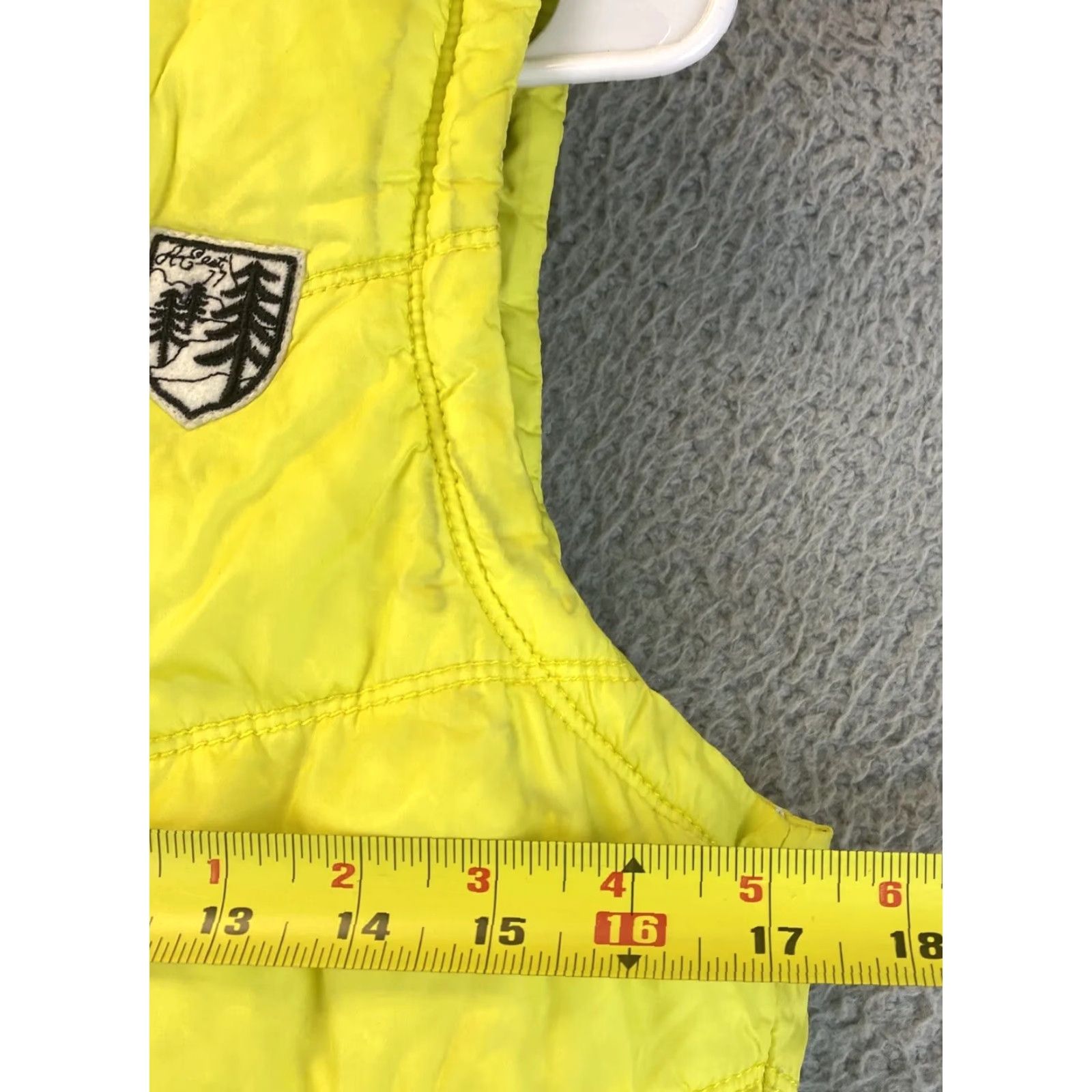 Vintage **American Eagle Women's Hooded Vest M Yellow Zip Sleeveless** User: **Women's American Eagle Hooded Vest M Yellow Zip Sleeveless** Size M / US 6-8 / IT 42-44 - 5 Thumbnail