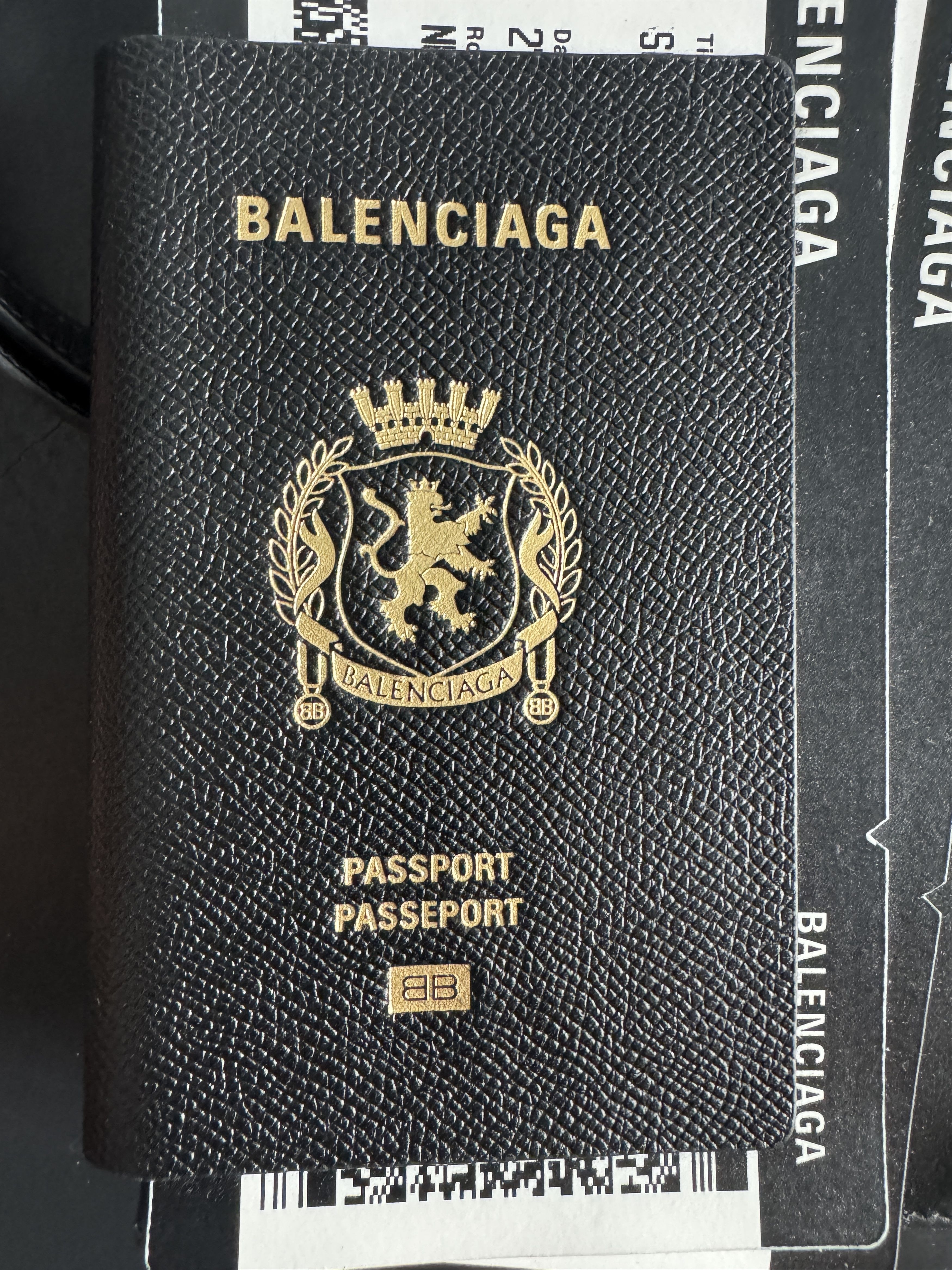 Balenciaga Balenciaga Passport Phone Holder Size ONE SIZE - 2 Thumbnail
