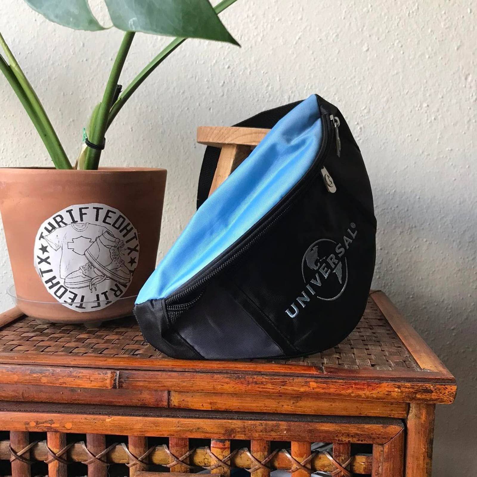 Universal Studios Vintage Universal Studios Graphic Fanny Pack Grailed