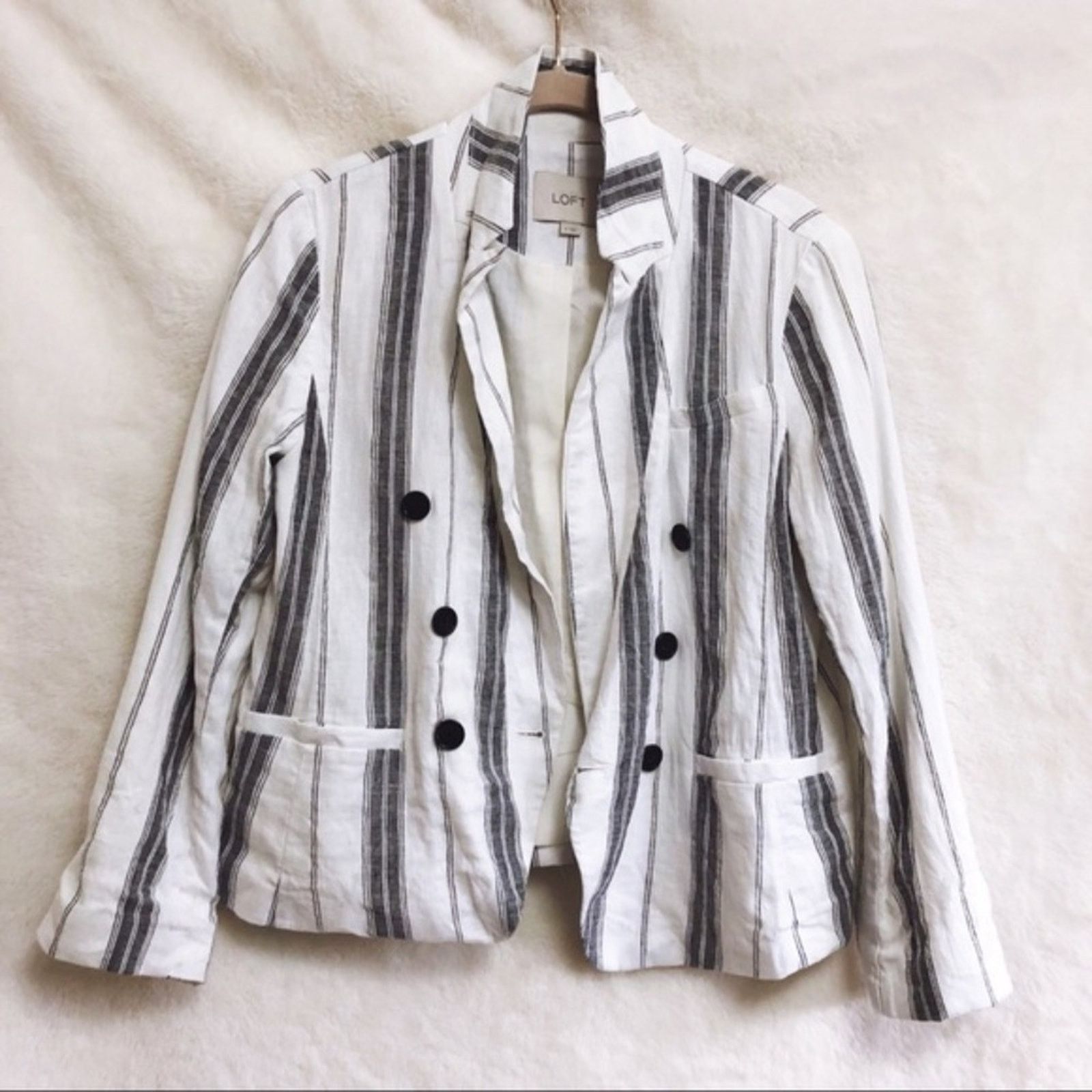 Loft LOFT Grey & White Striped Button Blazer Size S / US 4 / IT 40 - 1 Thumbnail