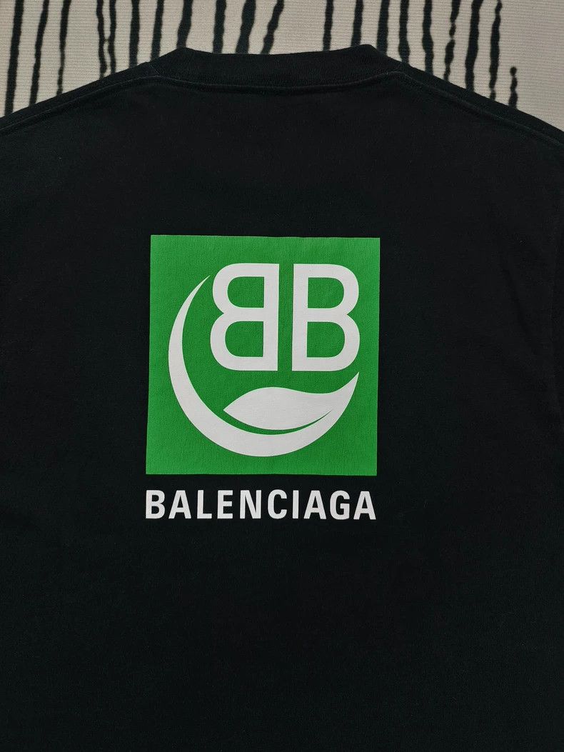 Balenciaga Balenciaga Double B letter environmental protection logo sh Size US XS / EU 42 / 0 - 3 Thumbnail