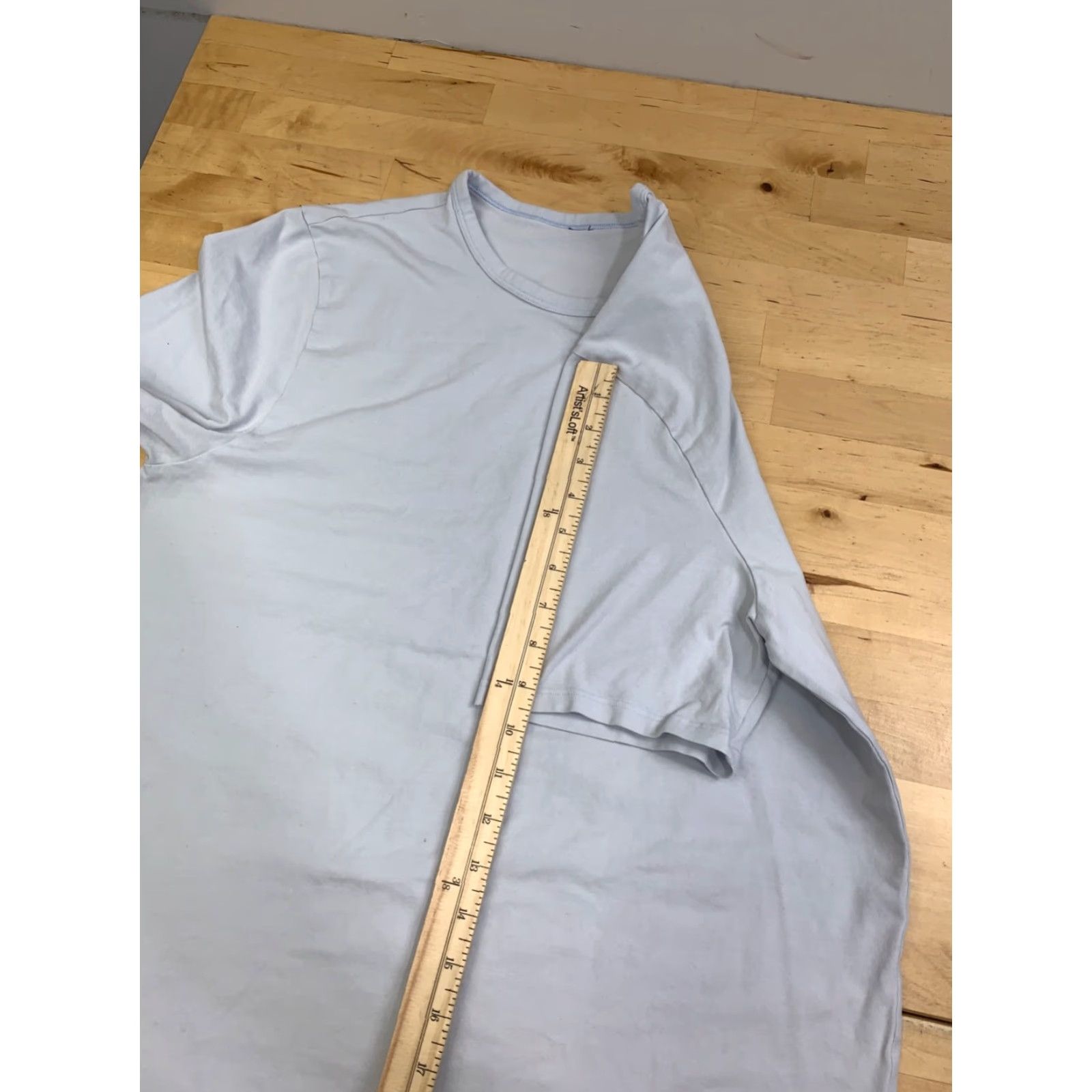 Lululemon Lululemon Shirt Men M Light Blue Short Sleeve Pullover Casual Activewear T-Shirt Size US M / EU 48-50 / 2 - 5 Thumbnail
