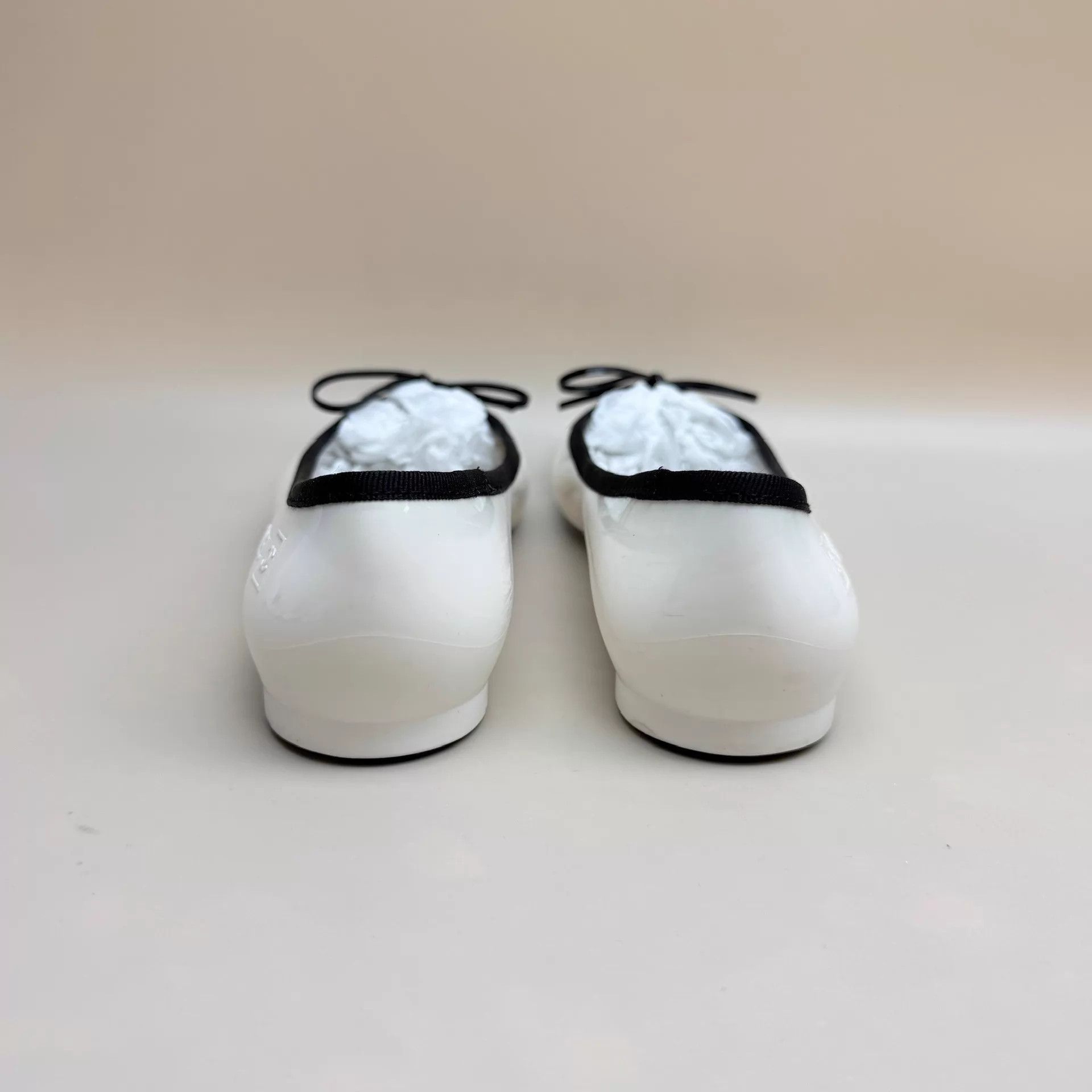 Chanel CHANEL Black & White Panda CC Low Heel Pumps 36 95 Size US 5.5 / IT 35.5 - 3 Thumbnail