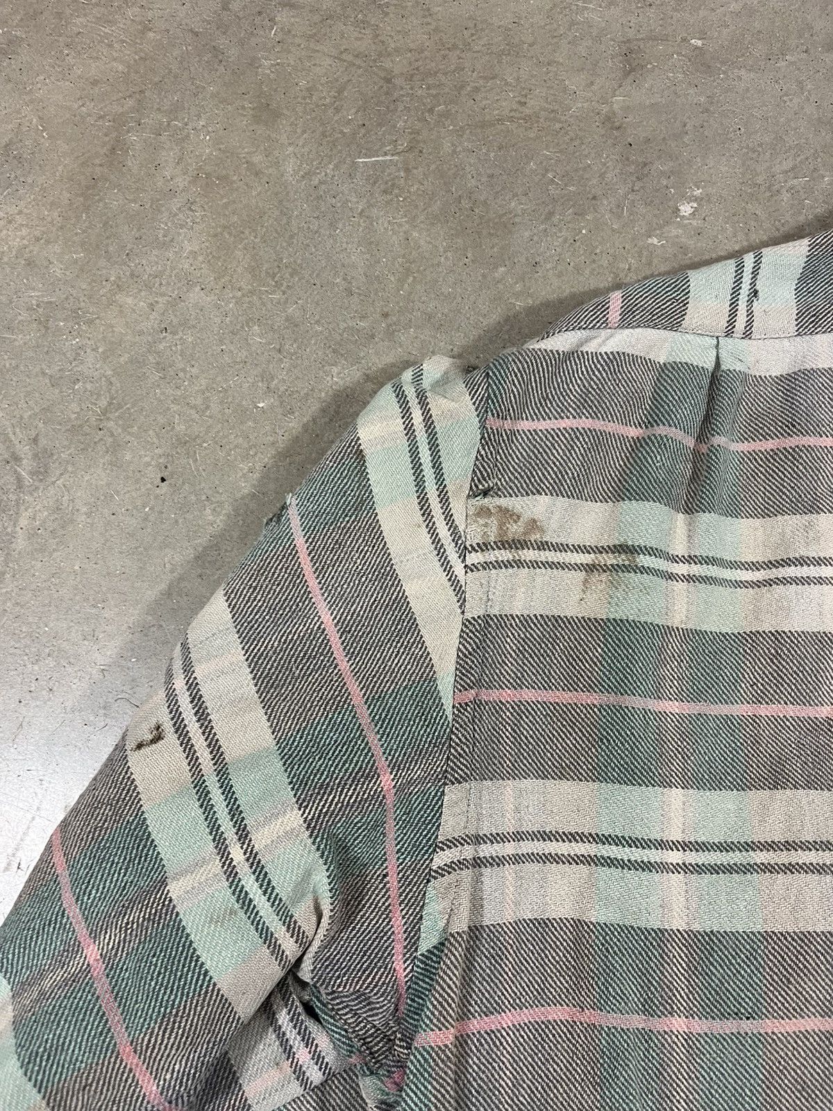 Vintage Vintage Woven Cotton Flannel Shirt Distressed Faded Gray Size US M / EU 48-50 / 2 - 10 Thumbnail