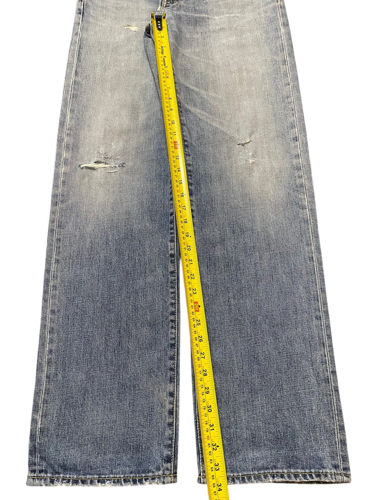 Uniqlo Vintage Japanese Uniqlo Light Faded Wash Distress Loose Jean Size US 33 - 14 Thumbnail