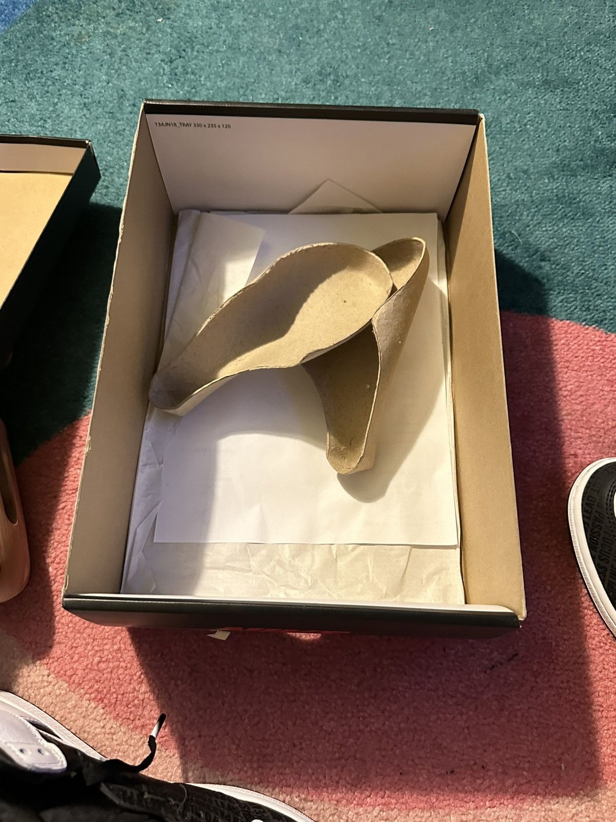 Jordan Brand Air Jordan 1 Retro High RE2PECT (Derek Jeter) Size US 11.5 / EU 44-45 - 17 Thumbnail