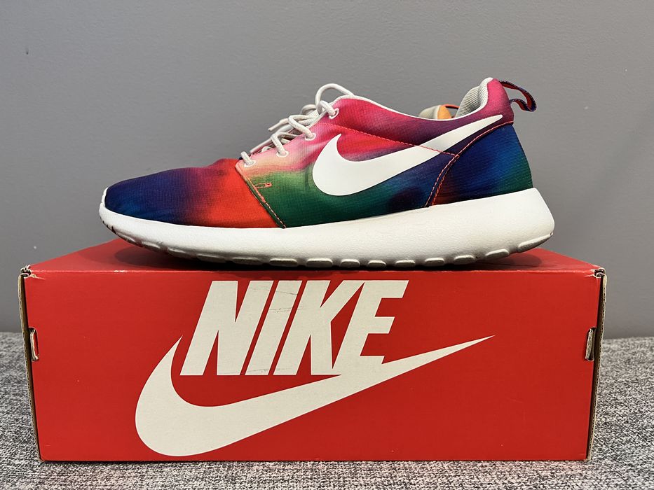 Nike best sale roshe rainbow