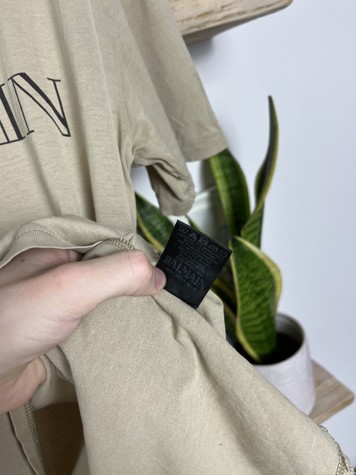 Balmain SS16 Balmain paris Logo tee t-shirt luxury distressed Size US L / EU 52-54 / 3 - 6 Thumbnail