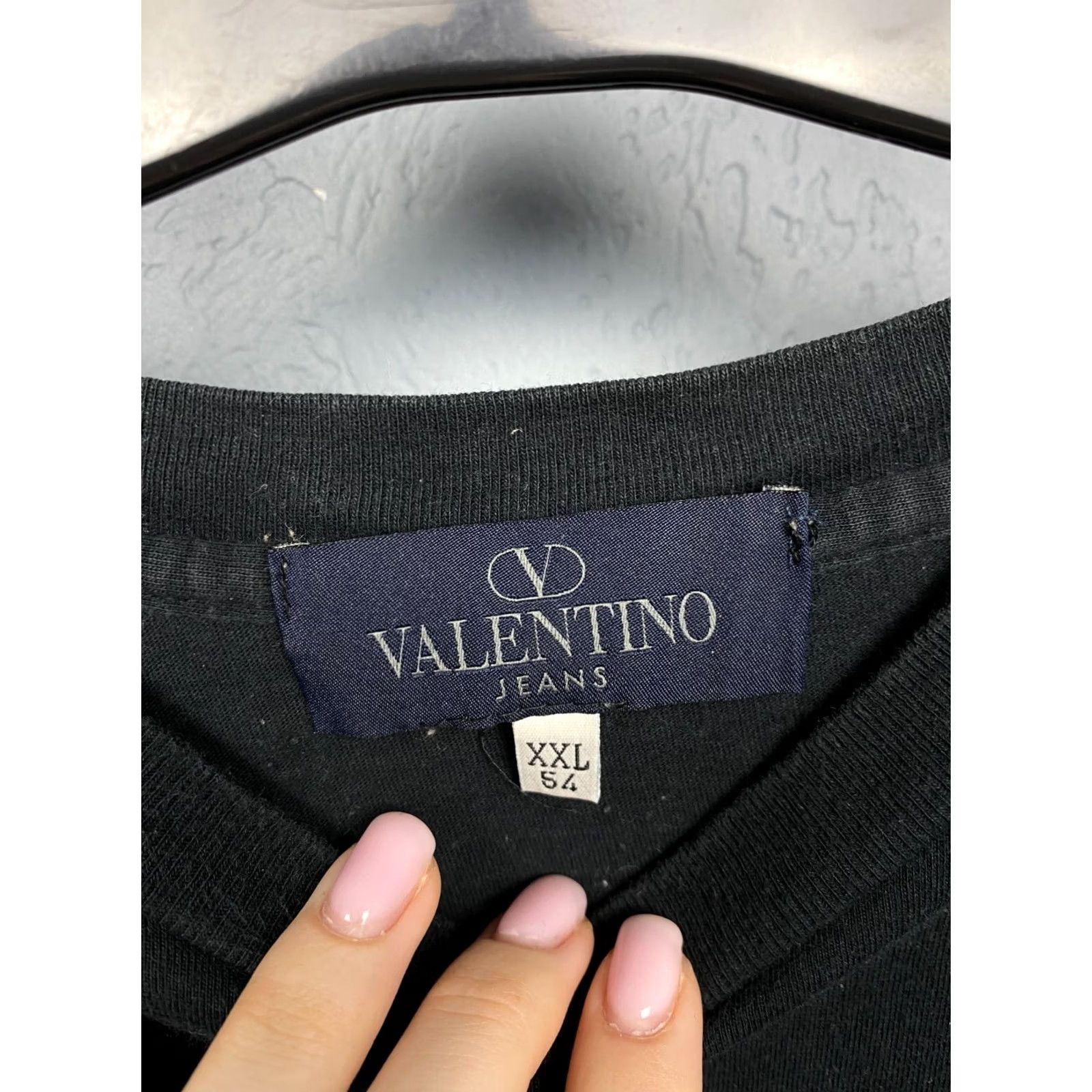 Valentino VINTAGE Valentino Jeans Vintage Mens Crew Neck T-Shirt Size XXL Black Cotton Logo Short Sleeve Crew Neck T-Shirt Mens 2XL Size US XXL / EU 58 / 5 - 4 Thumbnail