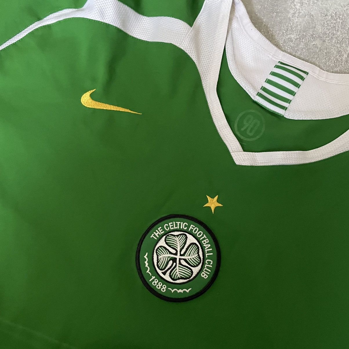 Nike 2005/2007 Nike Celtic Vintage Soccer Jersey Shirt Tee carlin Size US XL / EU 56 / 4 - 4 Thumbnail