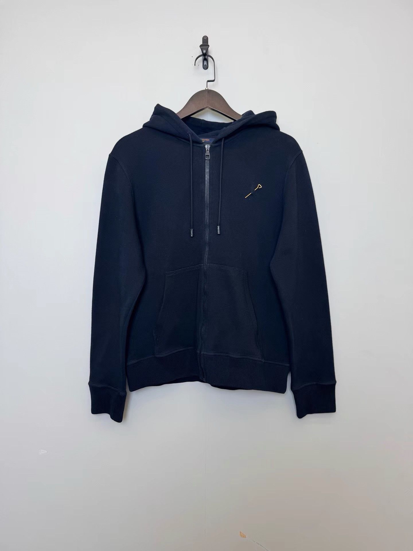 Louis Vuitton Louis Vuitton Black Hooded Jacket With Pin Print K36 Size US M / EU 48-50 / 2 - 1 Thumbnail