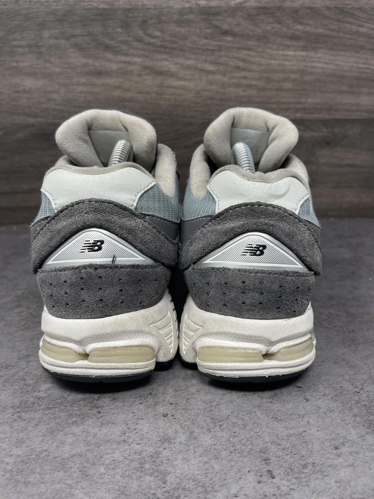 New Balance New Balance 2002R Shoes Mens Size 8.5 Grey Blue Sneakers Size US 8.5 / EU 41-42 - 6 Thumbnail