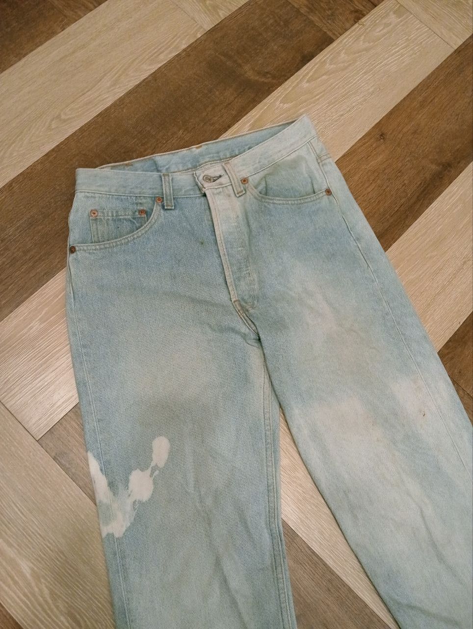 Levi's Vintage Clothing LEVIS VINTAGE CLOTHING 501 BLEACH JEANS Size US 32 / EU 48 - 3 Thumbnail