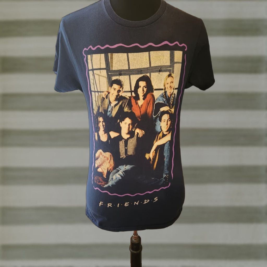 Vintage Friends T-Shirt Navy Blue Group Photo Graphic Print Crew Neck Short Sleeve Size M Men Size US M / EU 48-50 / 2 - 1 Thumbnail