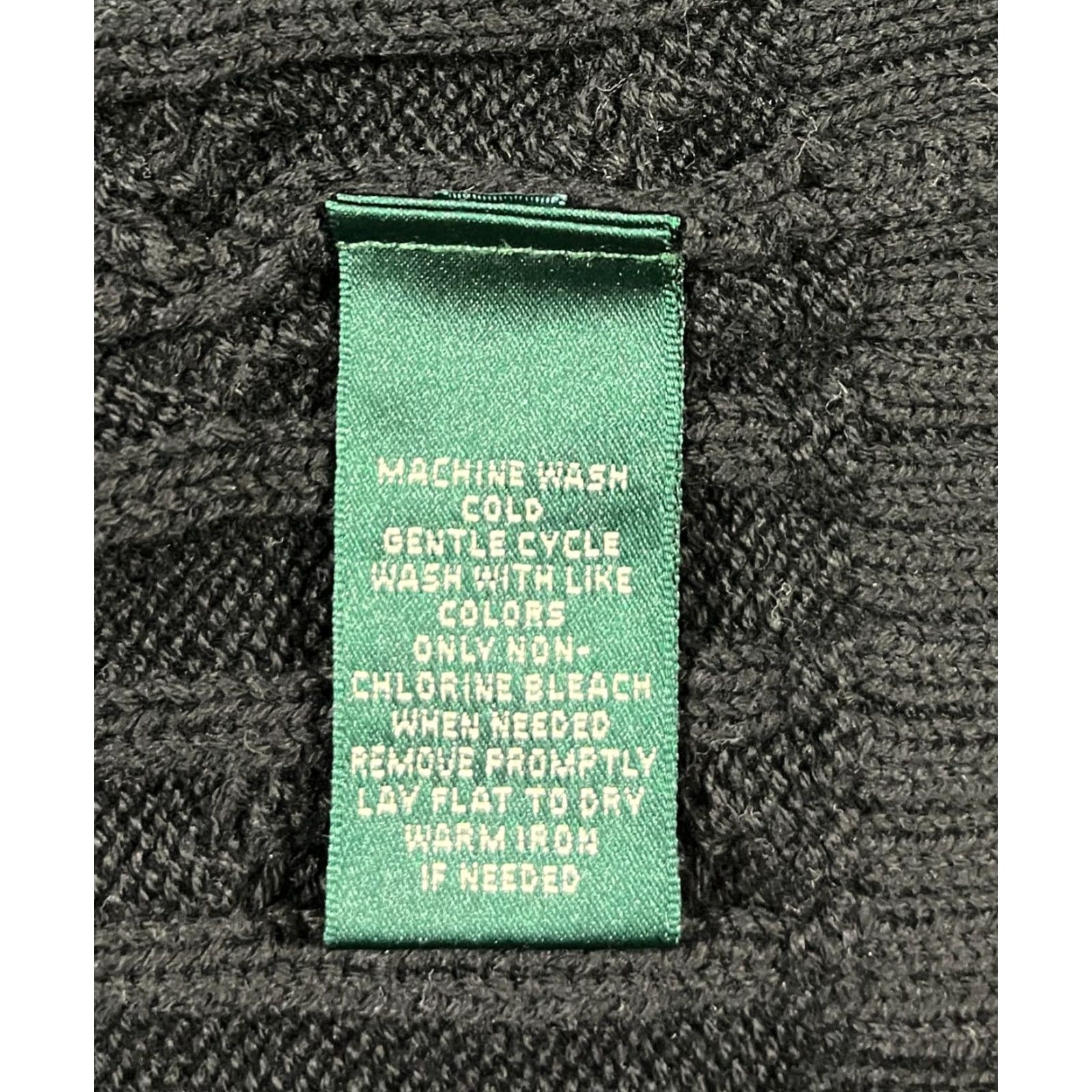 Ralph Lauren VINTAGE Lauren Ralph Lauren Women's Cable Knit V-Neck Cricket Sweater XL Black Pullover Knit Classic, Preppy Mens? Women? (adjust) Size XL / US 12-14 / IT 48-50 - 7 Thumbnail
