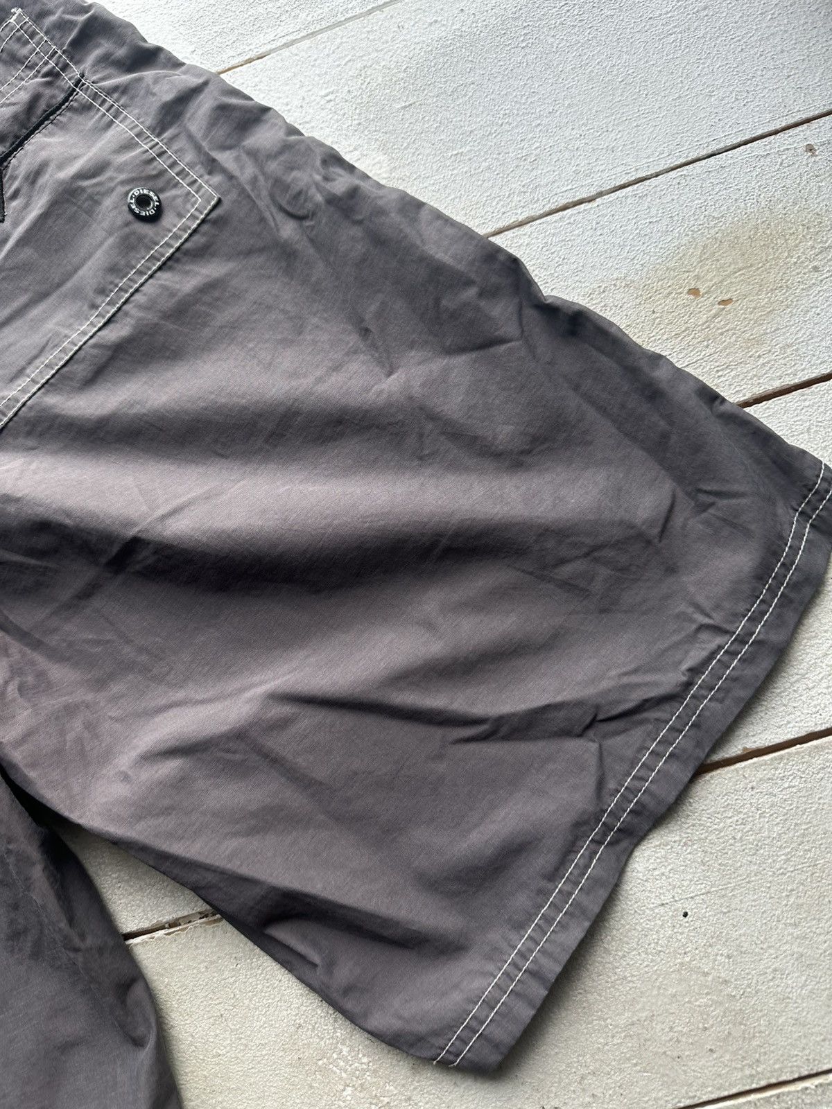 Diesel VNTG 🚨 DIESEL INDUSTRY GRAY SURF SHORTS RARE BIG LOGO POCKET Size US 32 / EU 48 - 12 Thumbnail