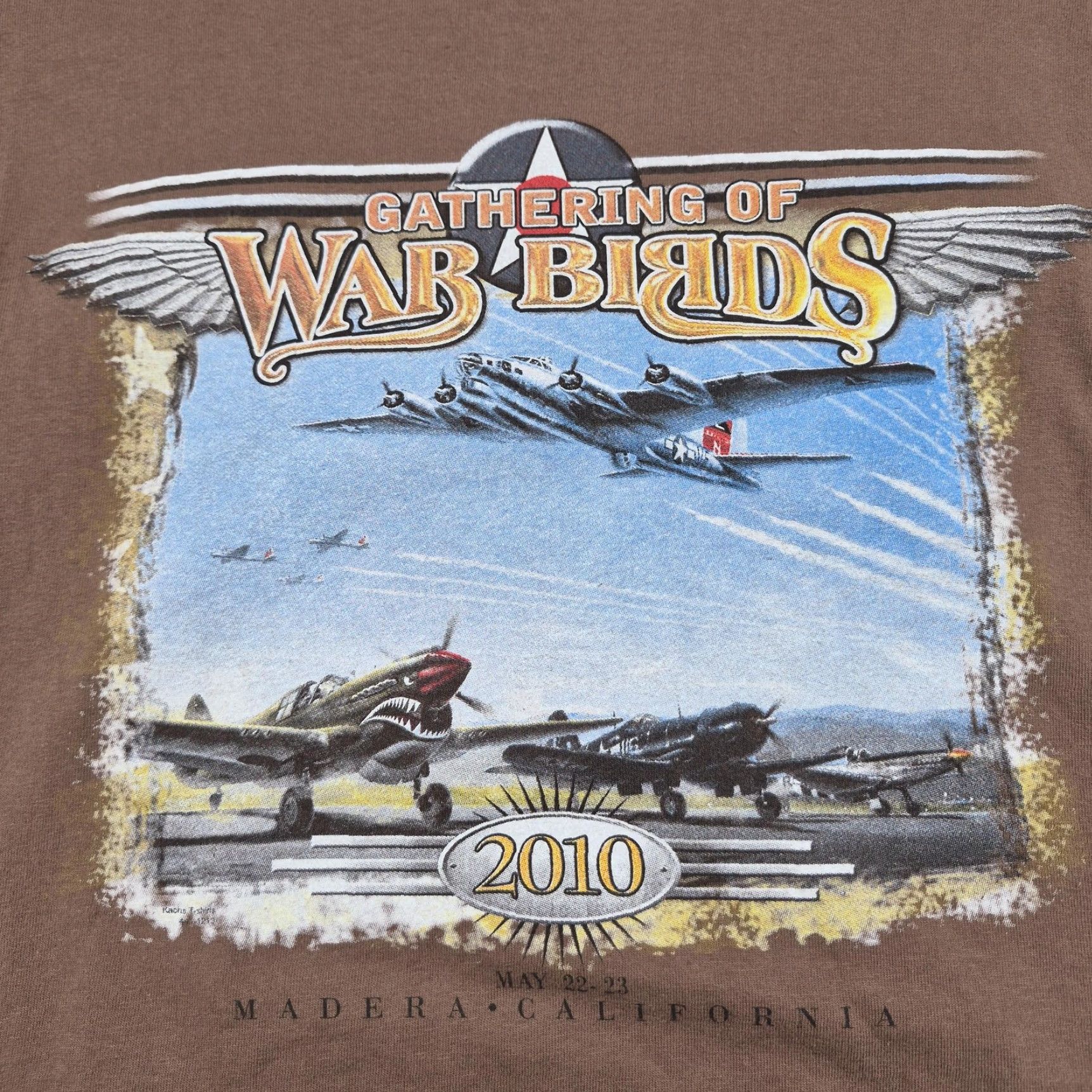 Gildan VINTAGE Gathering Of War Birds 2010 Shirt Mens Small Brown Gildan Airshow Graphic Tee Size US S / EU 44-46 / 1 - 4 Thumbnail