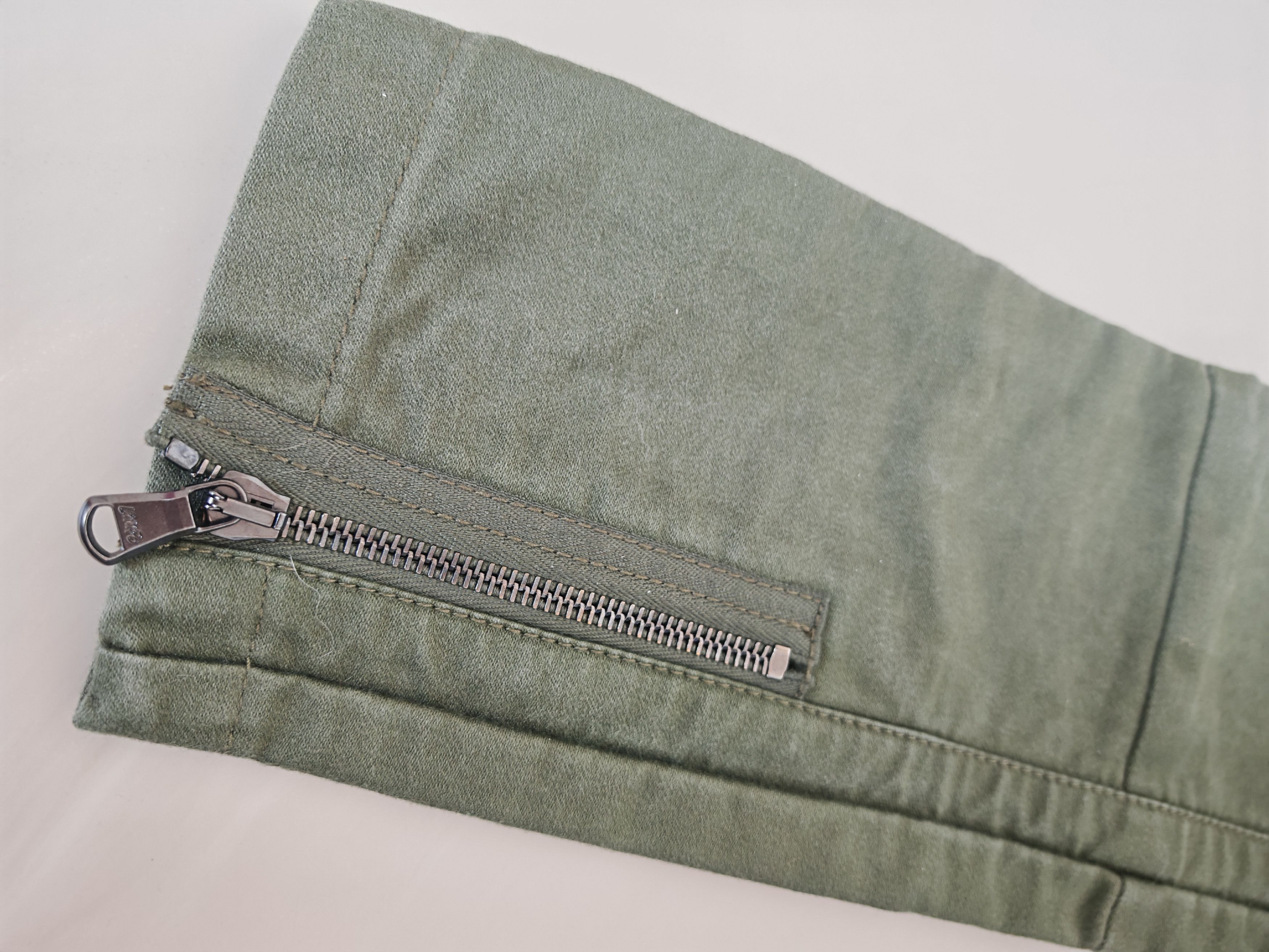 3.1 Phillip Lim 3.1 Phillip Lim Army Green Cargo Pants – Size 0 (US/EU 36) Size 30" / US 8 / IT 44 - 12 Thumbnail