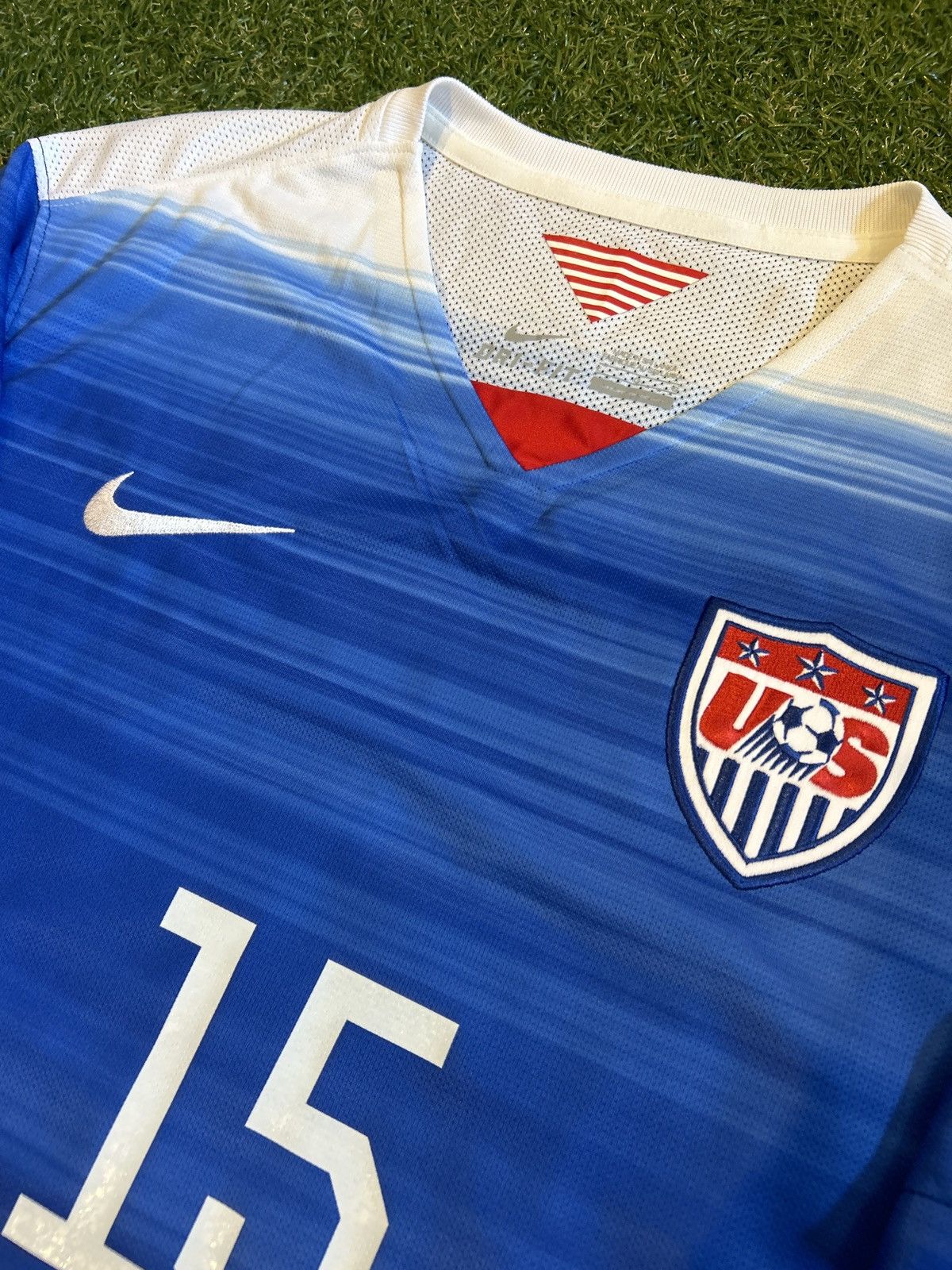 Nike 15/16 USA Ream Away Shirt Size US L / EU 52-54 / 3 - 5 Thumbnail