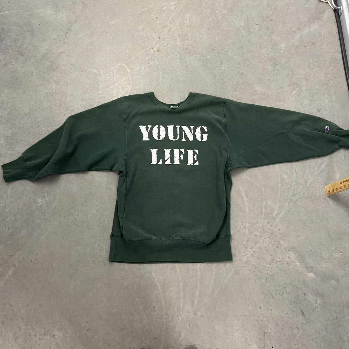 Champion × Vintage Vintage 1990's Reverse Weave Sweatshirt XLarge Young Life Size US XL / EU 56 / 4 - 5 Thumbnail