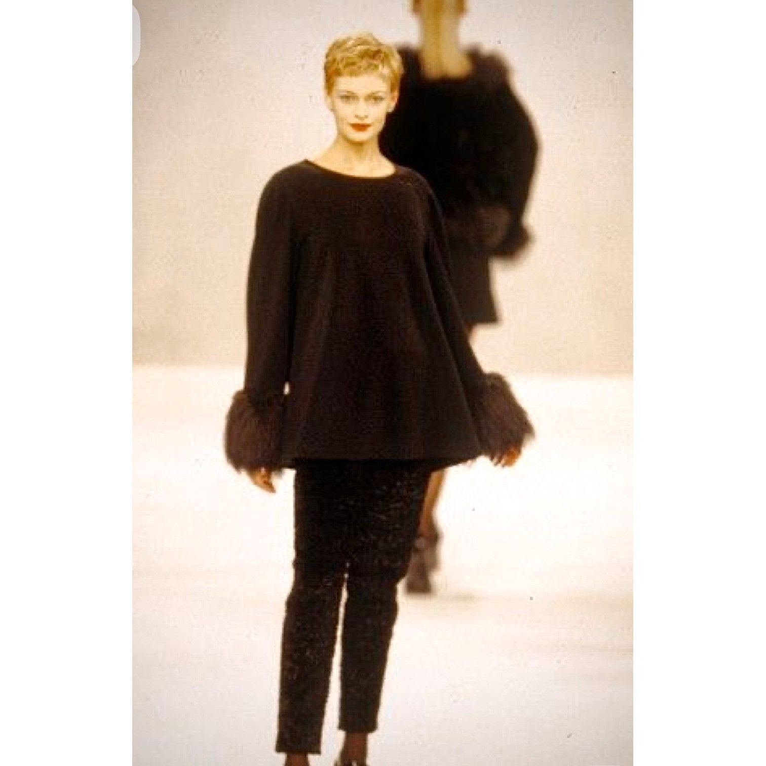 Isaac Mizrahi Isaac Mizrahi 6 8 Runway F/W 94 Faux Fur Sweater VTG Cigaret Size M / US 6-8 / IT 42-44 - 2 Thumbnail