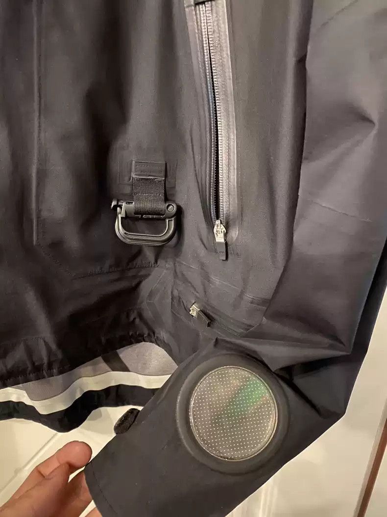 Undercover undercover Functional waterproof trench coat Size US M / EU 48-50 / 2 - 3 Thumbnail