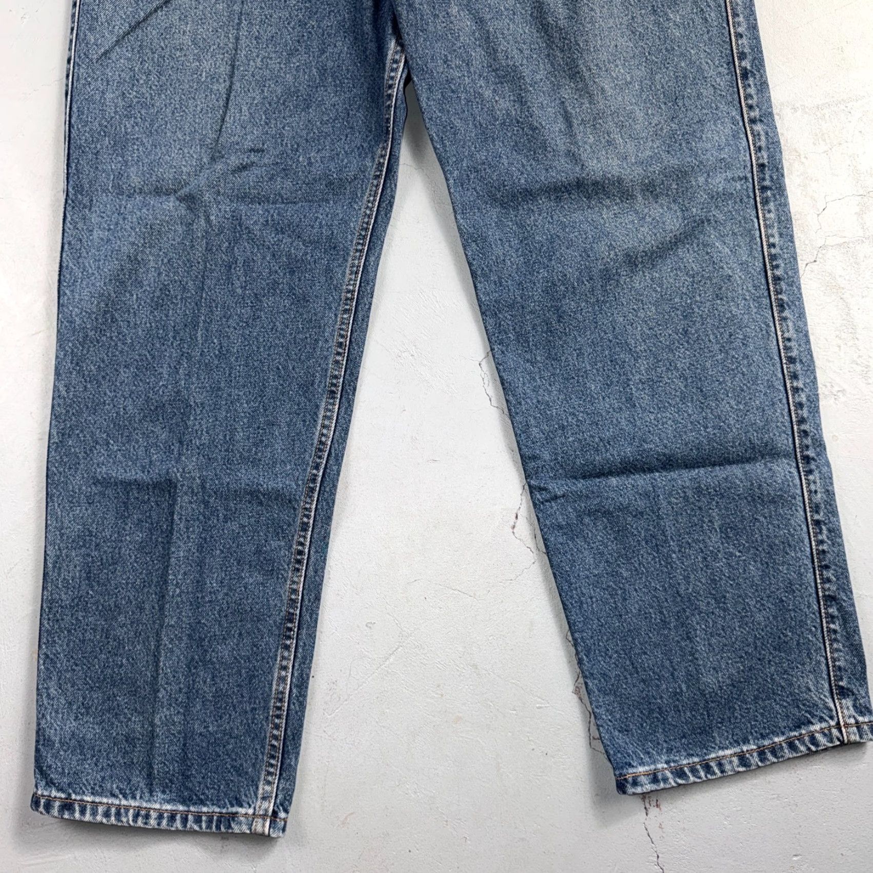 VINTAGE Levi's 540 Relaxed Fit Jeans Blue Med Wash 40x30 90s Mens