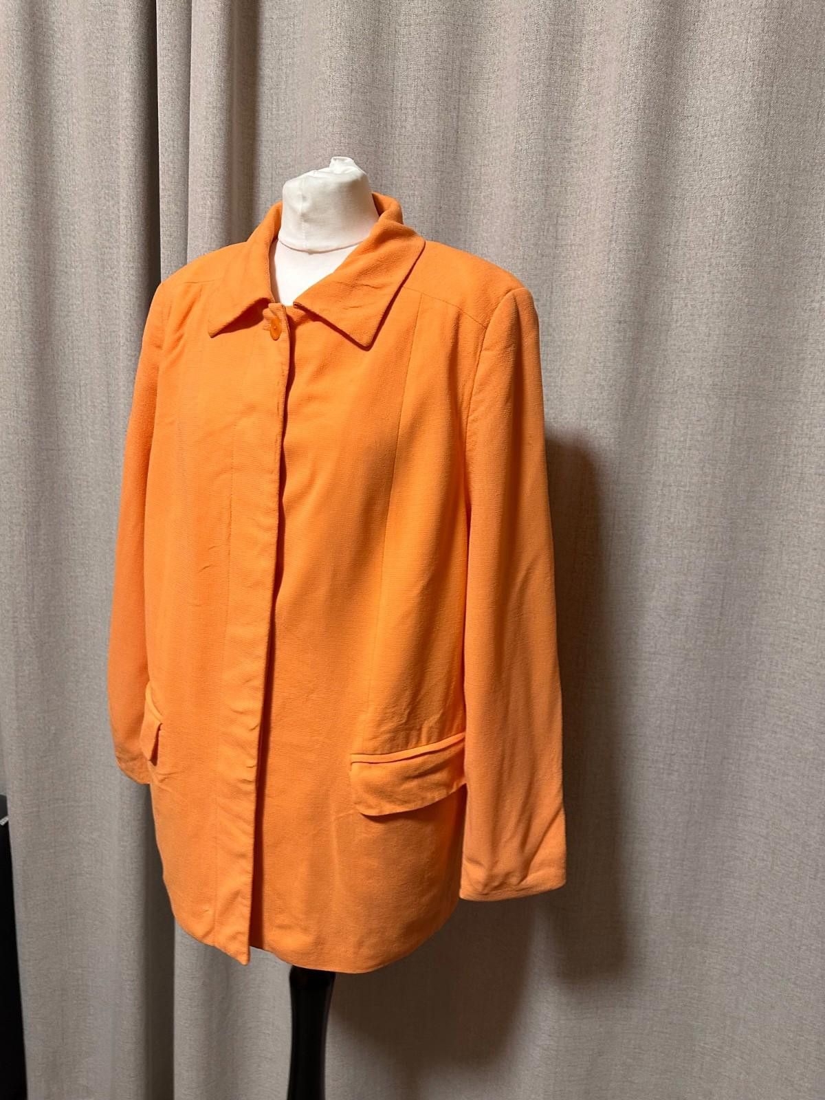 Givenchy GIVENCHY En Plus Vintage Statement Orange Blazer 46W US 16W Size L / US 10 / IT 46 - 3 Thumbnail