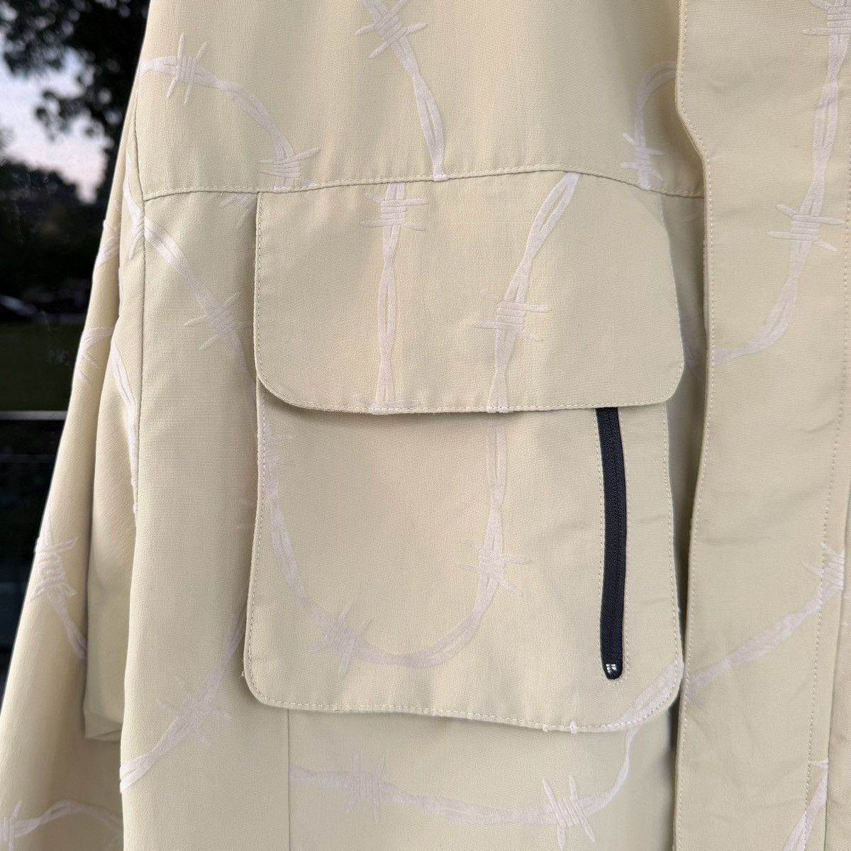 Huf HUF Barbed Wire Jacket Beige Hooded Streetwear UtilityJacket Size US L / EU 52-54 / 3 - 6 Thumbnail