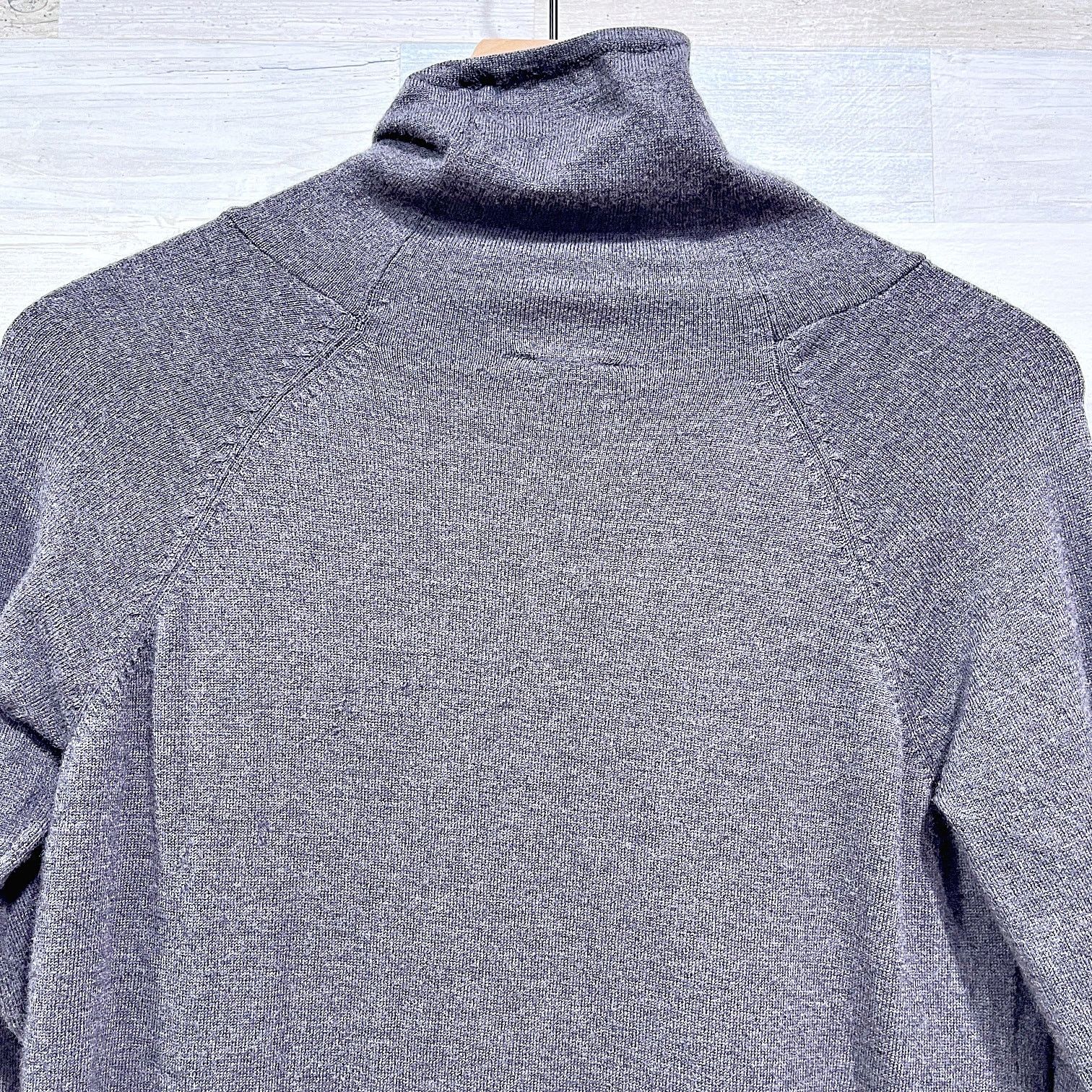 Other Talbots Italian Merino Wool Turtleneck T Shirt Sweater Dress Size S / US 4 / IT 40 - 4 Thumbnail