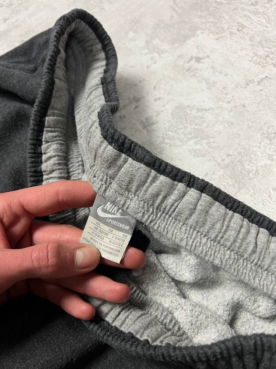 Nike Vintage Nike Baggy Grey Sweatpants Joggers Pants Size XL Size US 38 / EU 54 - 16 Thumbnail