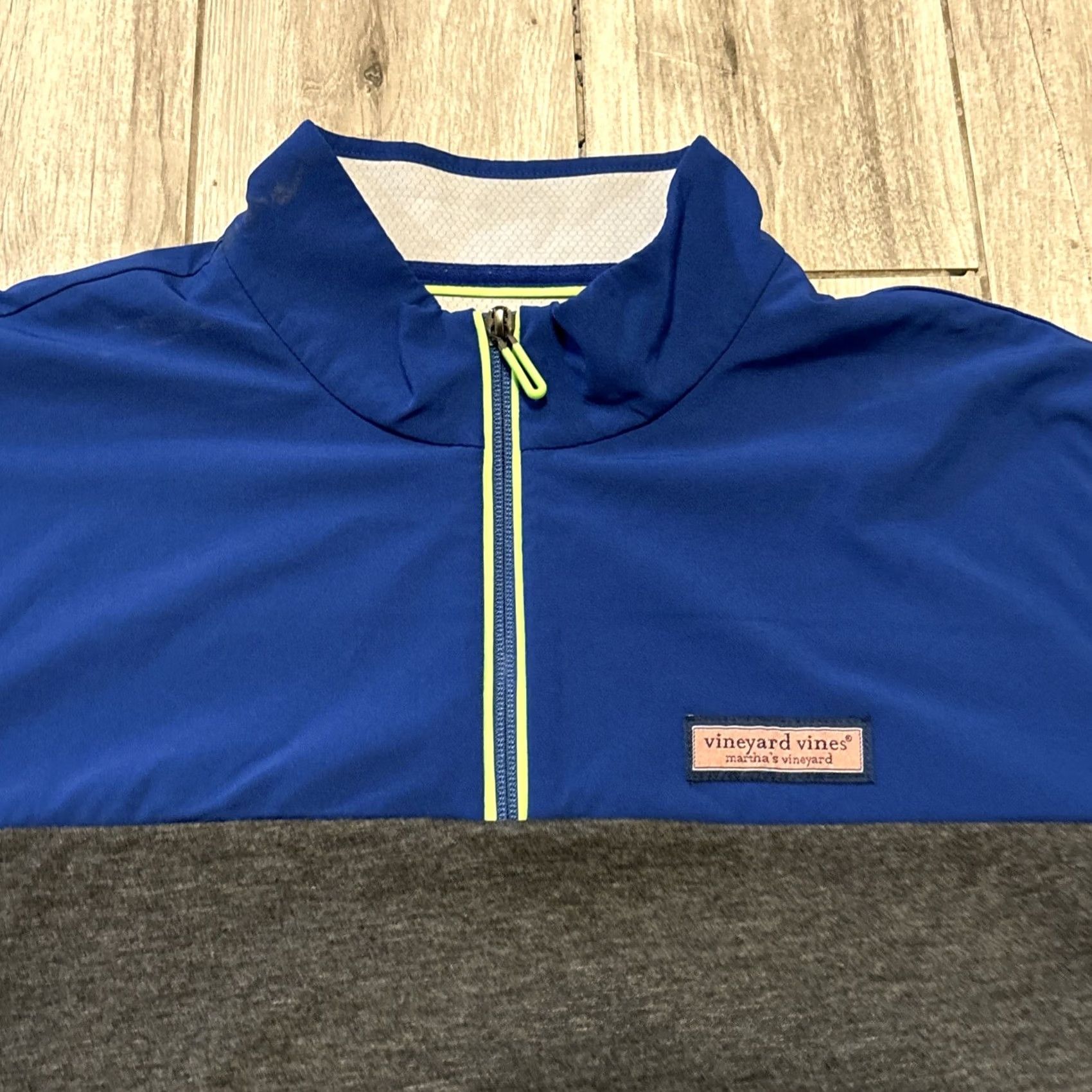 Vineyard Vines Vineyard Vines Men’s Performance 1/2 Zip Pullover Long Sleeve L Blue Neon Gray/Blue Casual Activewear Mens Size US L / EU 52-54 / 3 - 2 Thumbnail