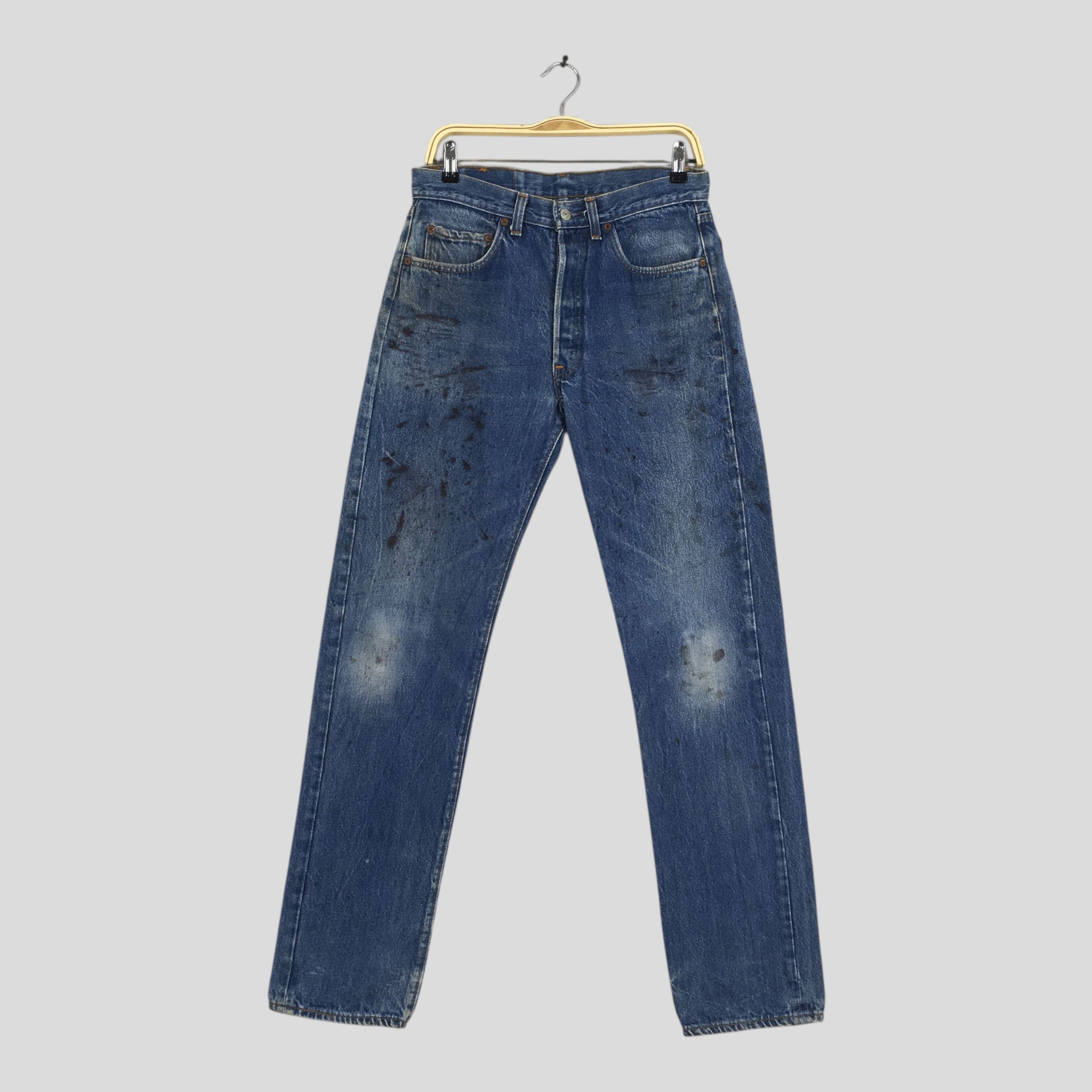 Levi's Size 28x32.5 Vintage 90s Levi's 501 Faded Dirty Jeans S686 Size US 28 / EU 44 - 1 Thumbnail