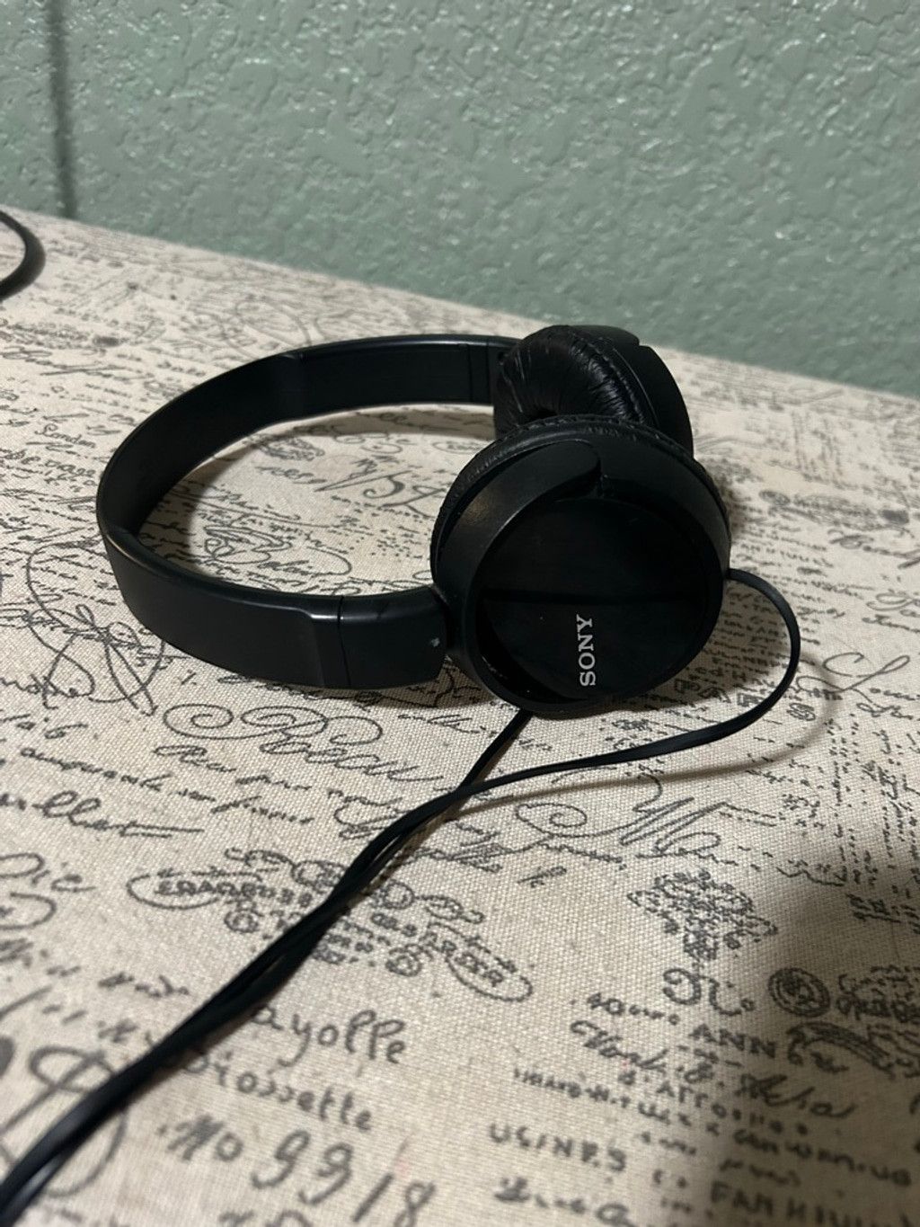 Sony Sony Black On-Ear Wired Headphones One Size Size ONE SIZE - 3 Thumbnail