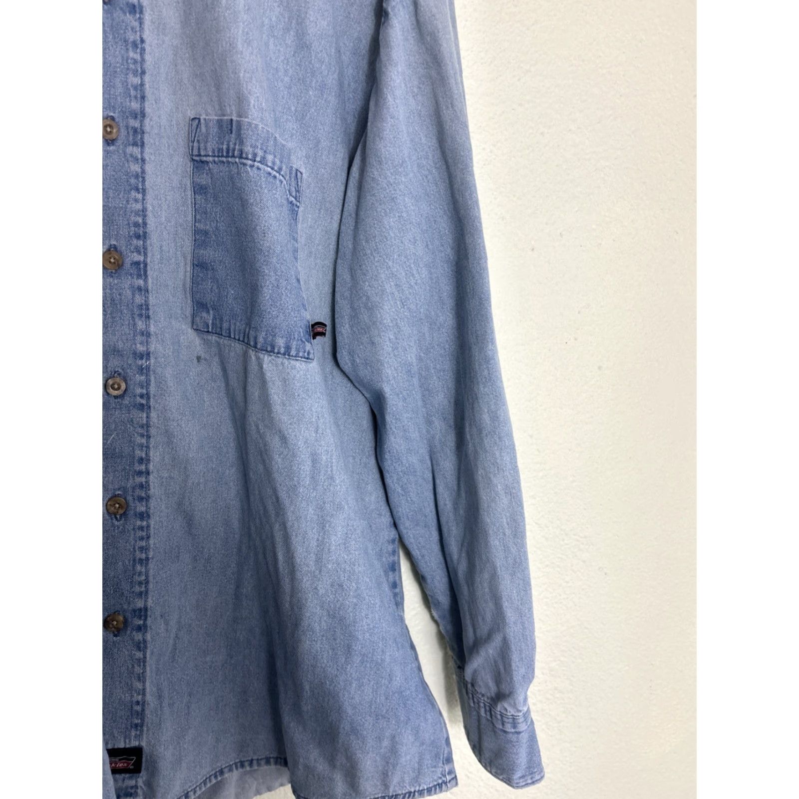 Dickies Dickies Mens XL Long Sleeve Denim Shirt Light Wash Button-Down Distressed Denim Blue Shirt Mens XL Long Sleeve Button-Up Size US XL / EU 56 / 4 - 6 Thumbnail