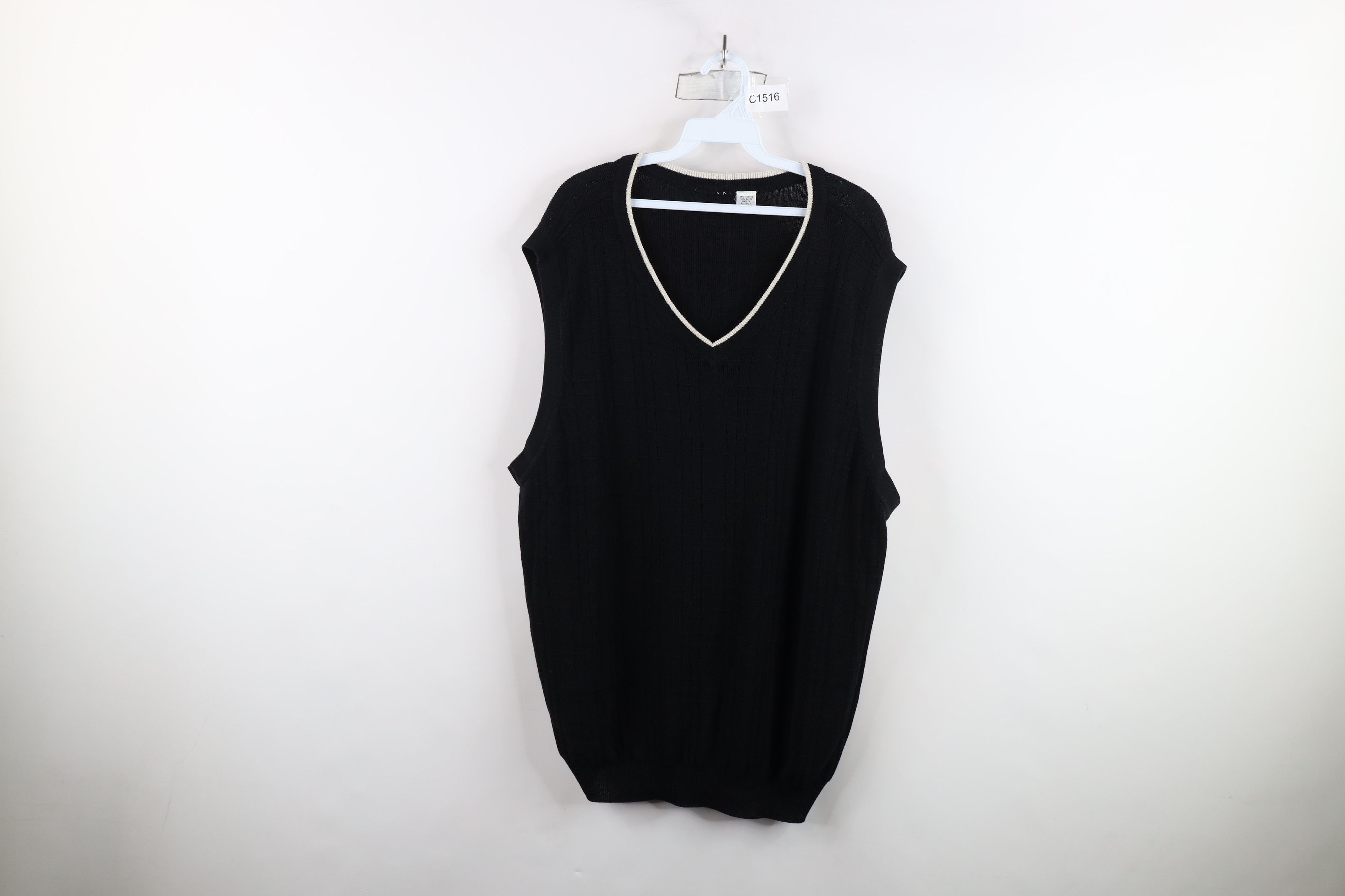 Vintage Vintage 90s Streetwear Lightweight Knit V-Neck Sweater Vest Size US XL / EU 56 / 4 - 1 Thumbnail