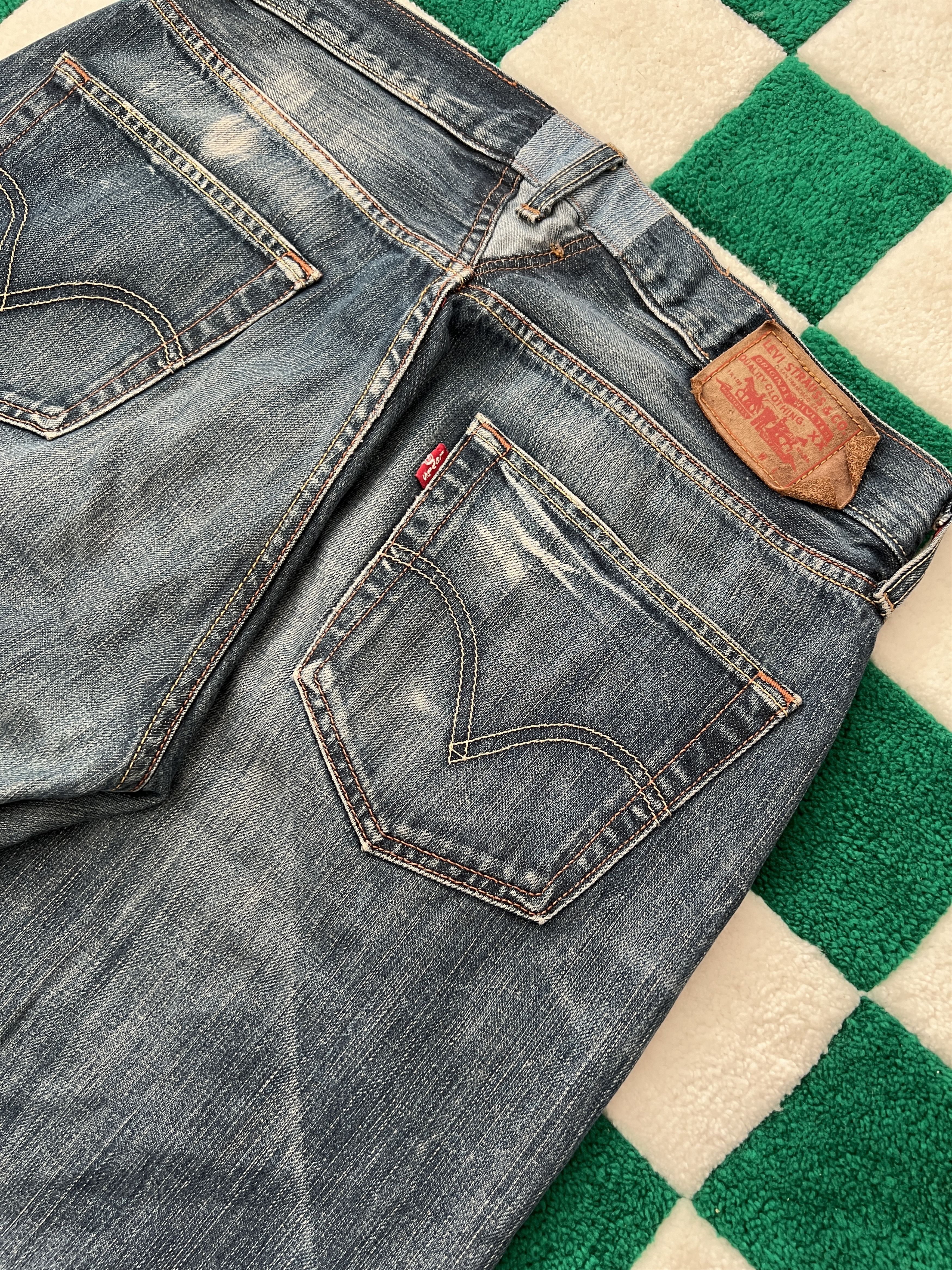 Levi's Levis 501 Vintage Custom Faded Denim Jeans size W33 L30 Size US 33 - 6 Thumbnail