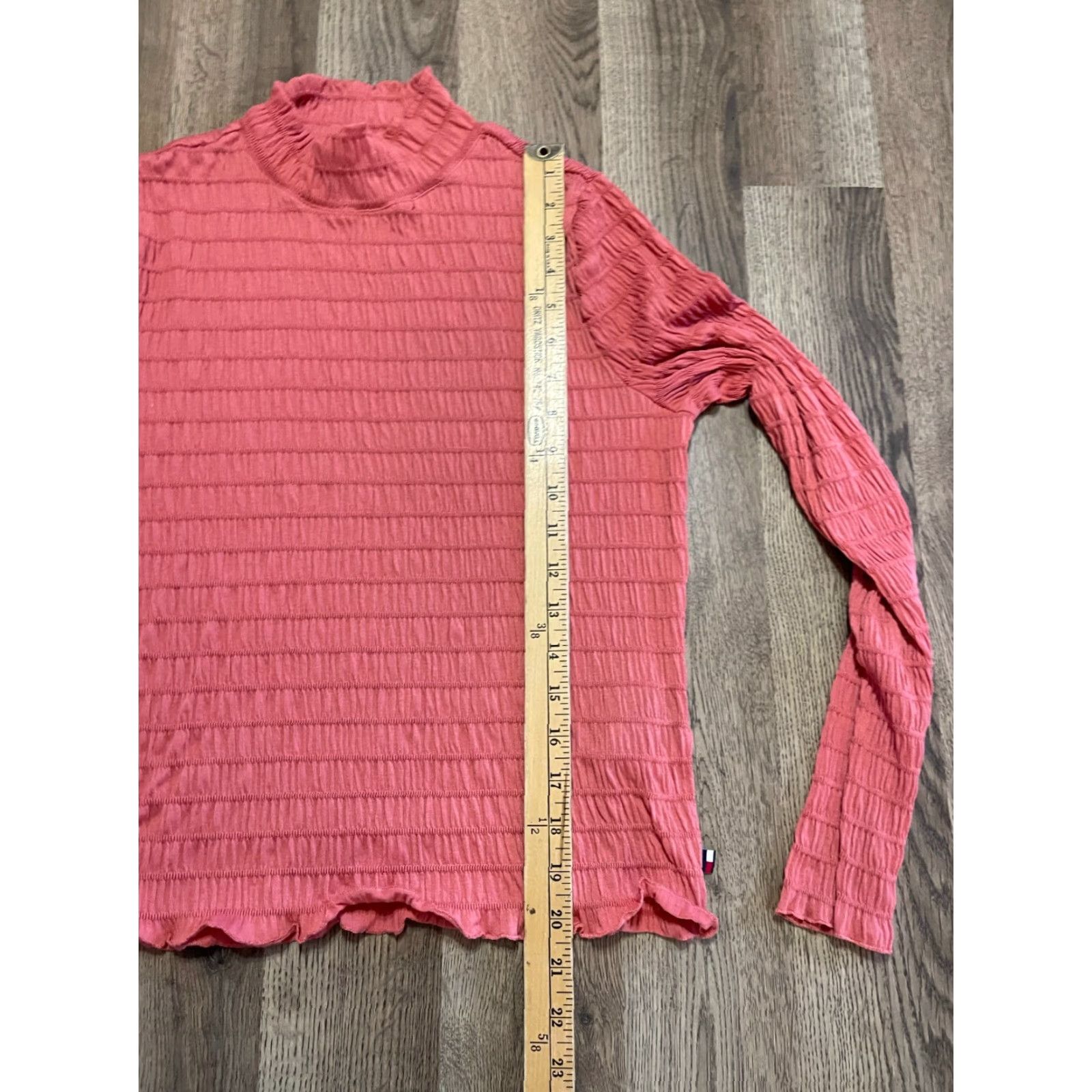 Tommy Hilfiger Tommy Hilfiger Shirt Women's Small Orange Turtleneck Long Sleeve Smocked Casual Size S / US 4 / IT 40 - 7 Thumbnail