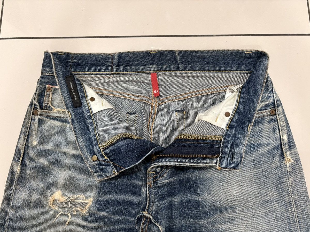 Japanese Brand Uniqlo S002 Selvedge V-Stitch Distressed Jeans Denim Size US 31 - 11 Thumbnail
