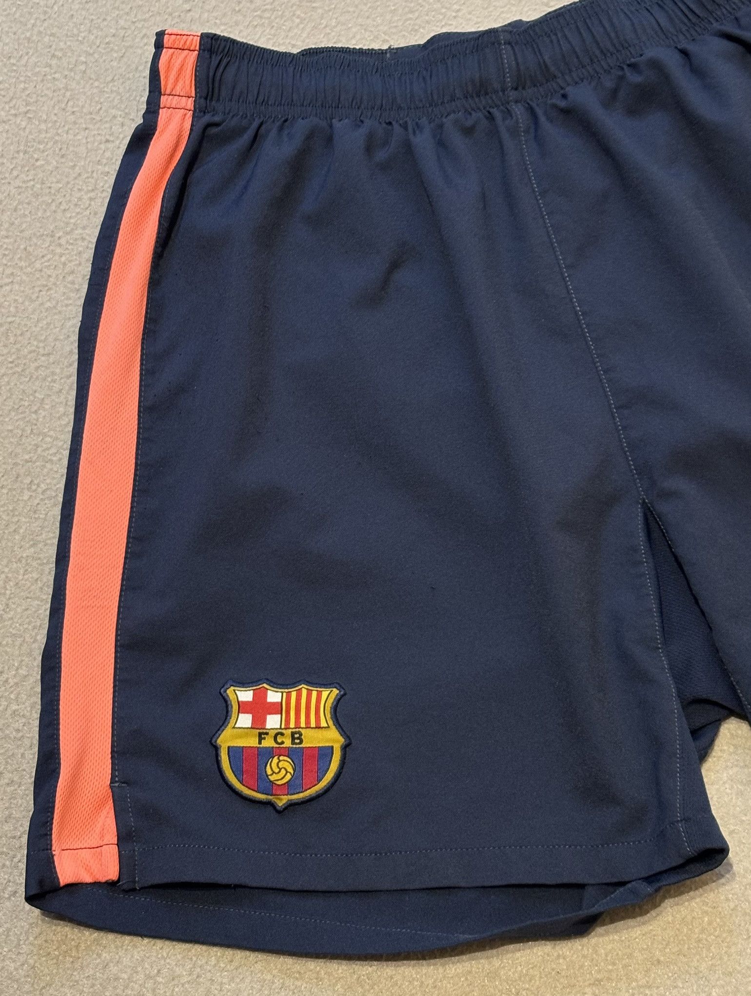 Nike FC Barcelona 2009/2010 Nike Football Shorts size S Size US 31 - 4 Thumbnail