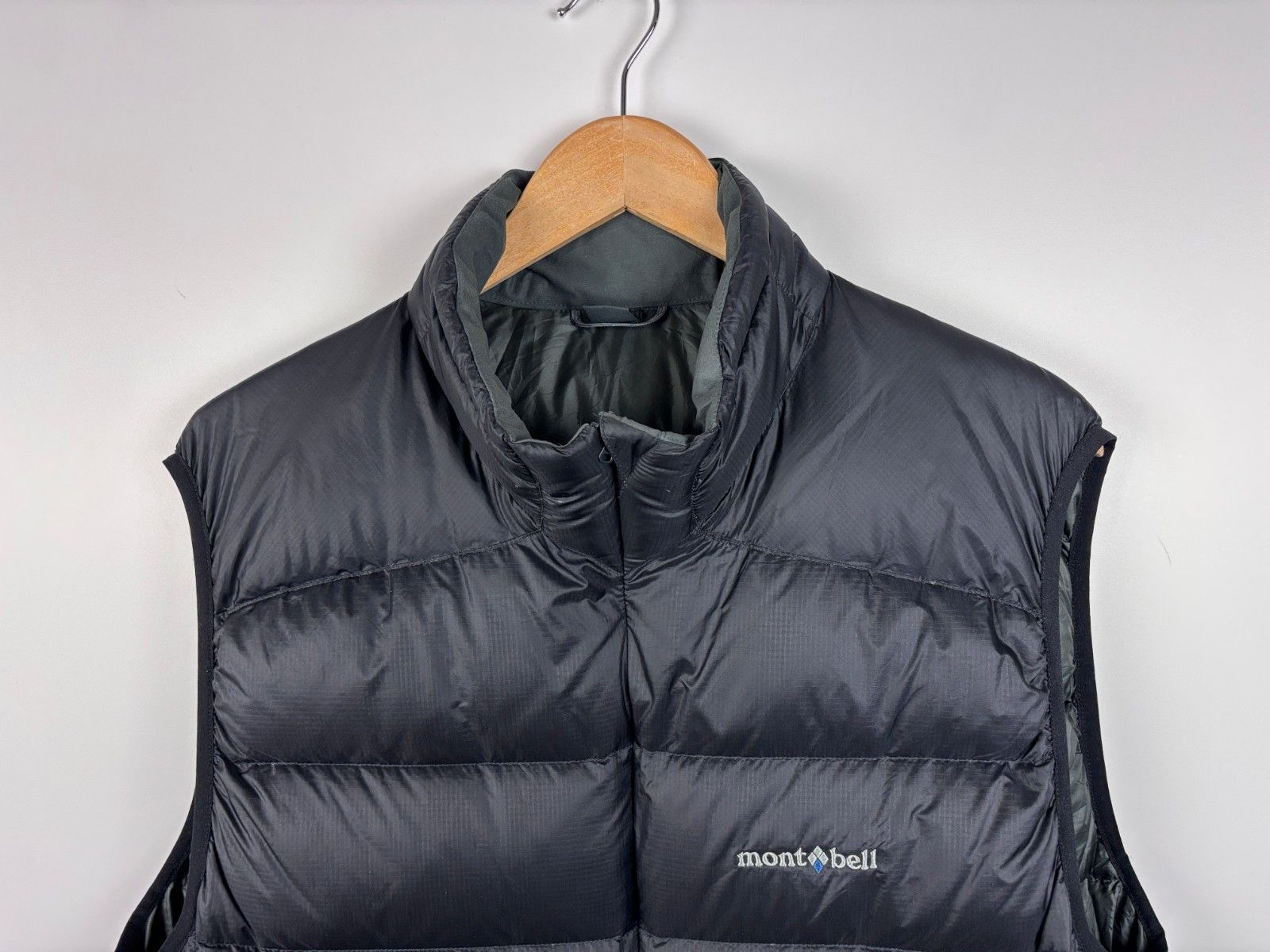 Montbell Mens Montbell Down Vest Puffer Jacket Black Size XL Size US XL / EU 56 / 4 - 2 Thumbnail