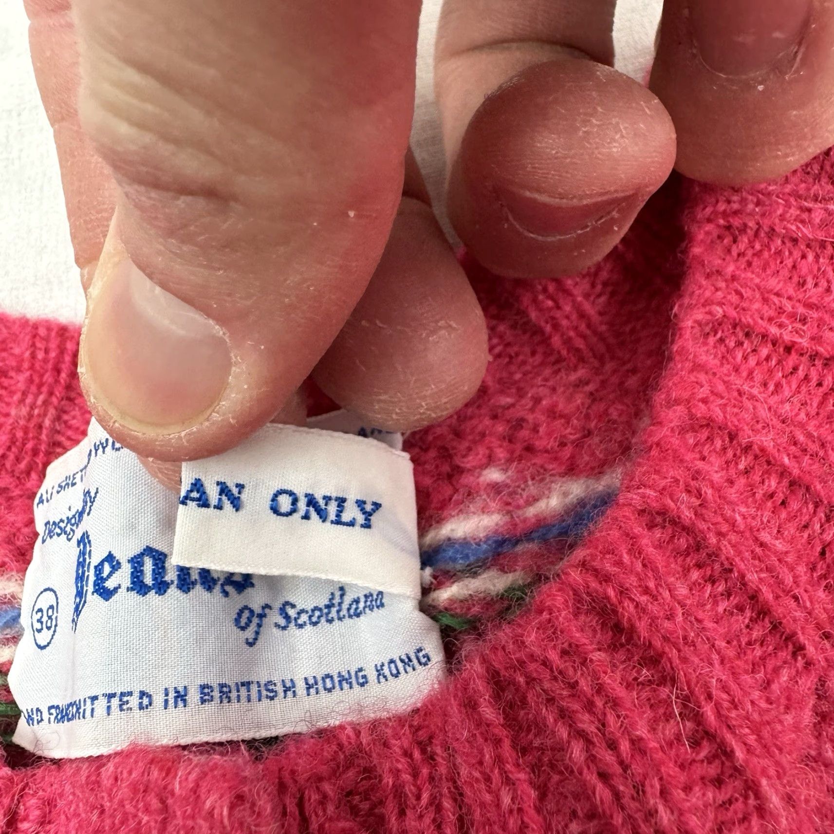 Pinko VINTAGE Deans Of Scotland Sweater Womens 38 Pink 1970s 100% Wool Shetland Size S / US 4 / IT 40 - 6 Thumbnail