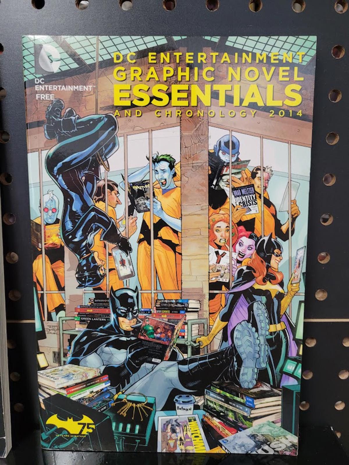 Other DC Entertainment Essential Graphic Novels & Chronology 2014 Size ONE SIZE - 1 Preview